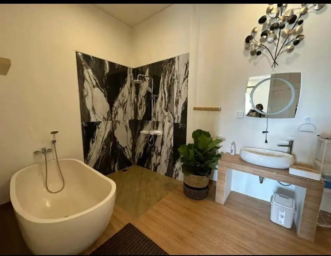 Modern 1 BR Villa in Pererenan BB215 — image 2
