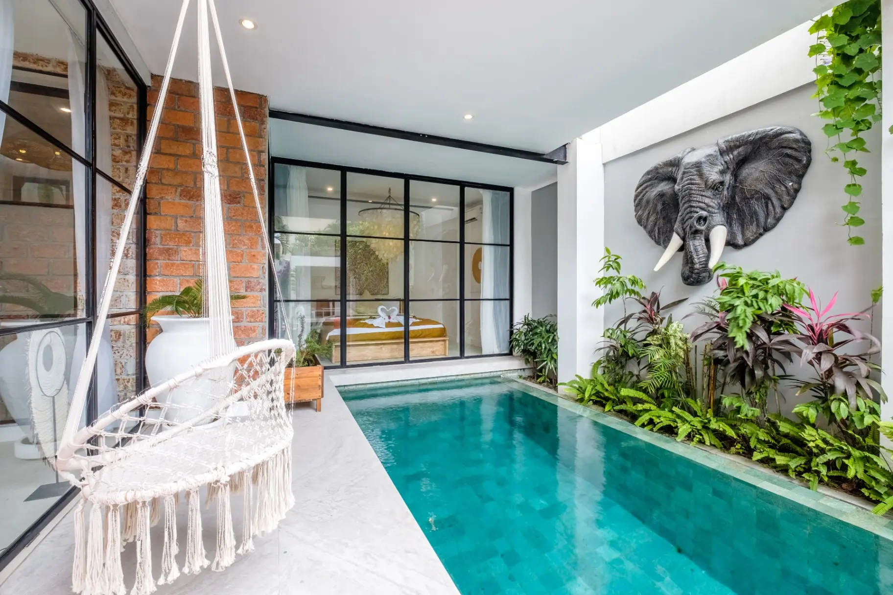 Maison Jolie - 4BR Designer Canggu Villa | Pool Near Cafés — image 2