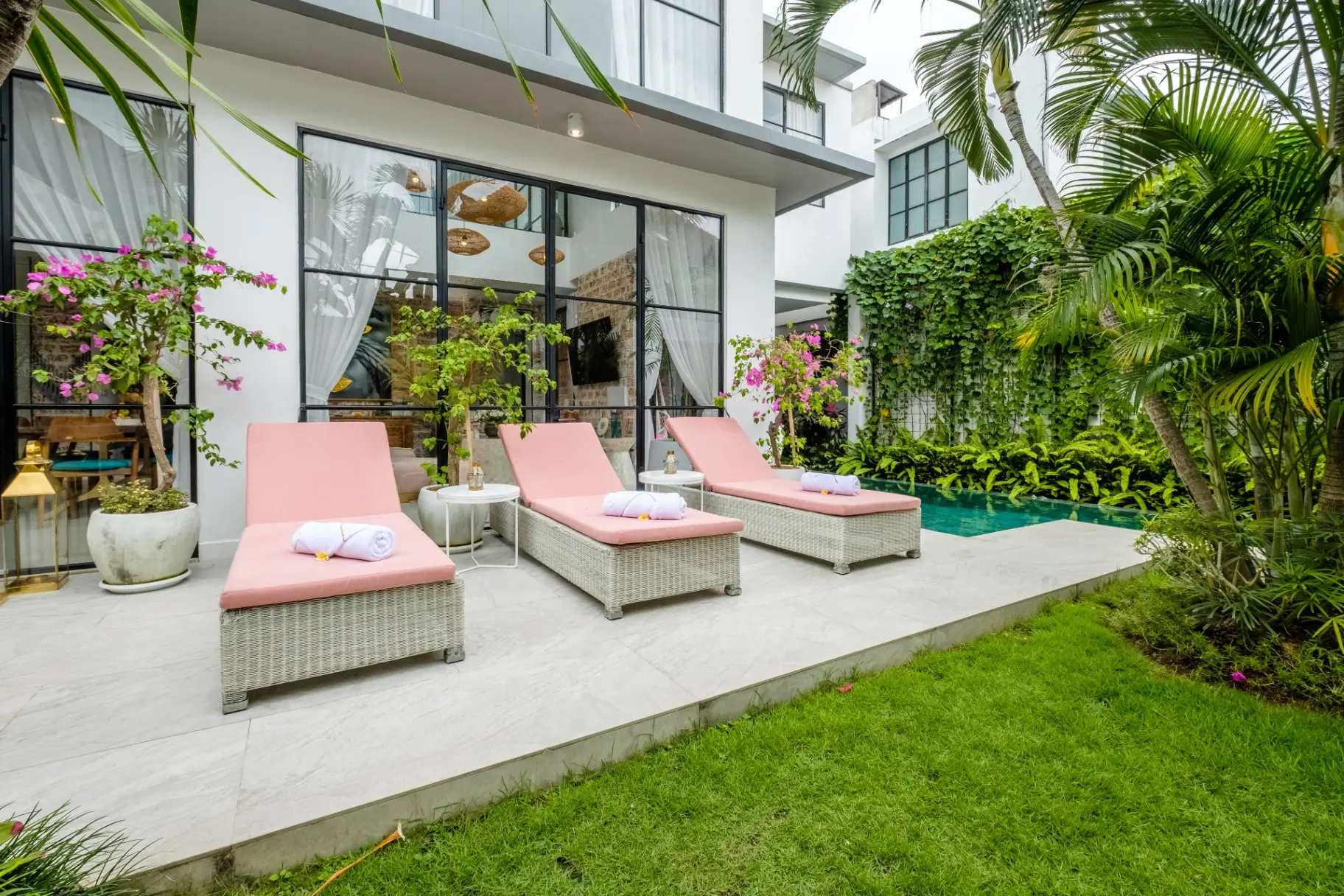 Maison Jolie - 4BR Designer Canggu Villa | Pool Near Cafés — image 3