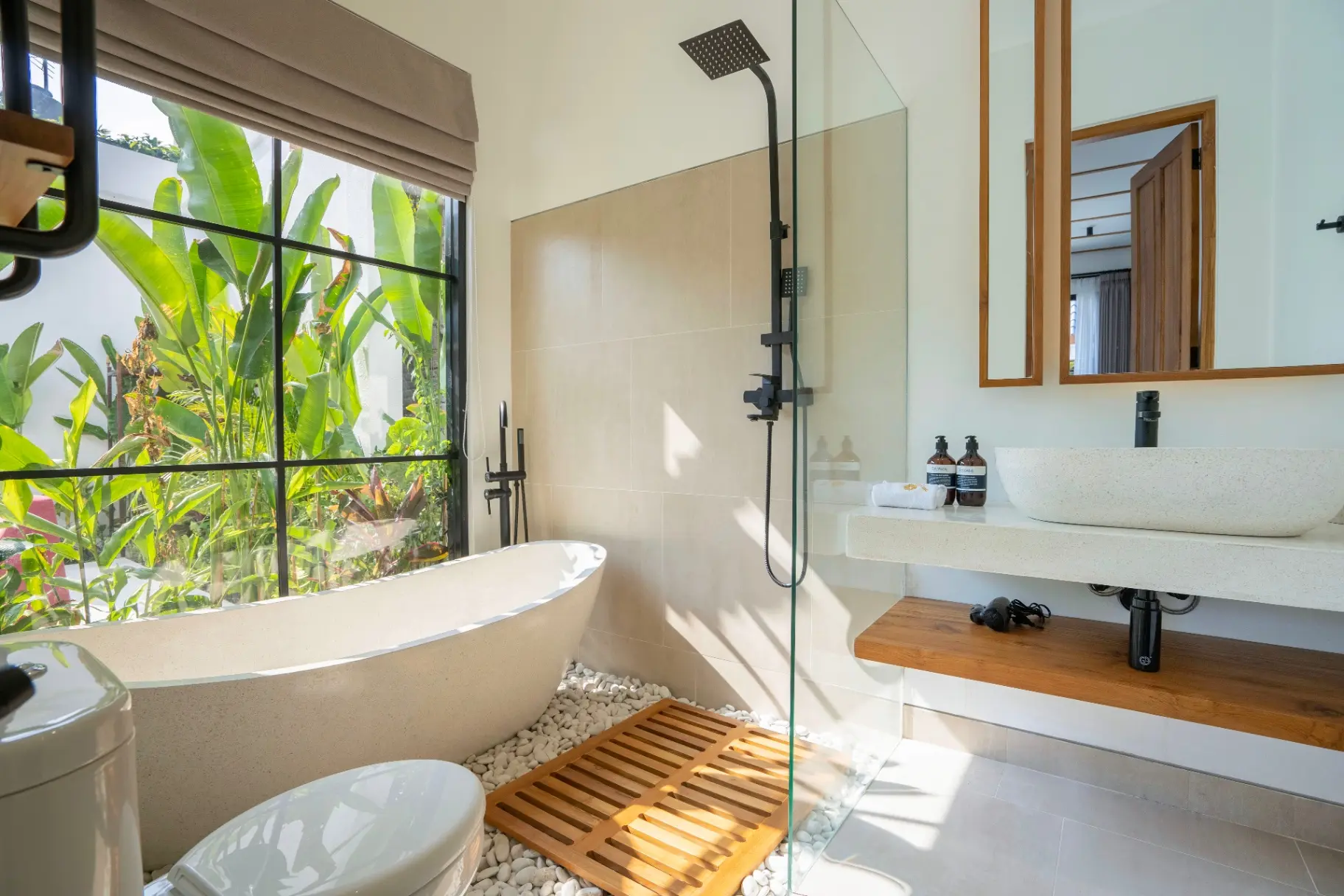 Milla - Central Ubud 2BR Villa | Pool Bathtub & Cafés — image 3