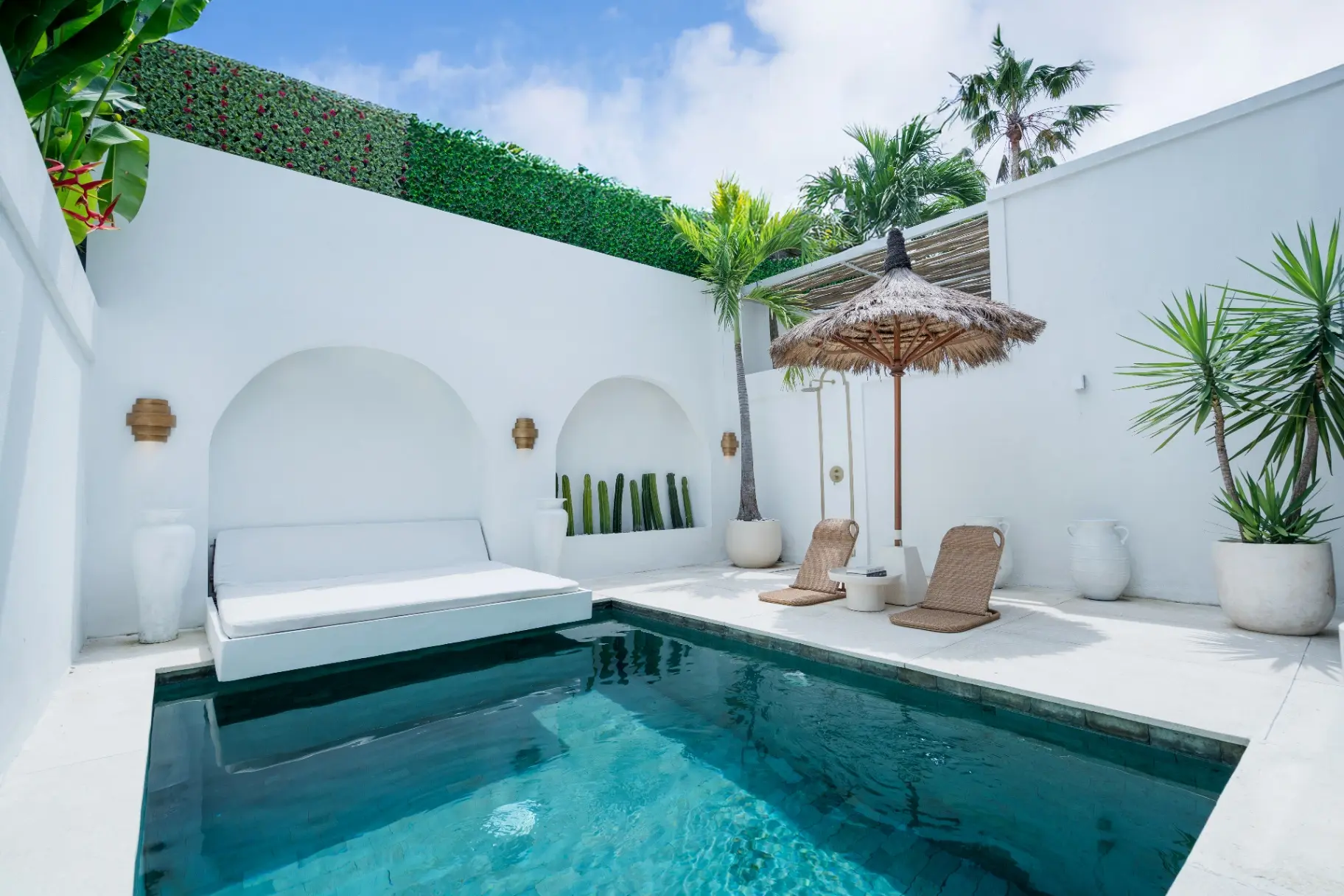 Mija - 1BR Beautiful Villa - 7min Berawa Beach — image 1