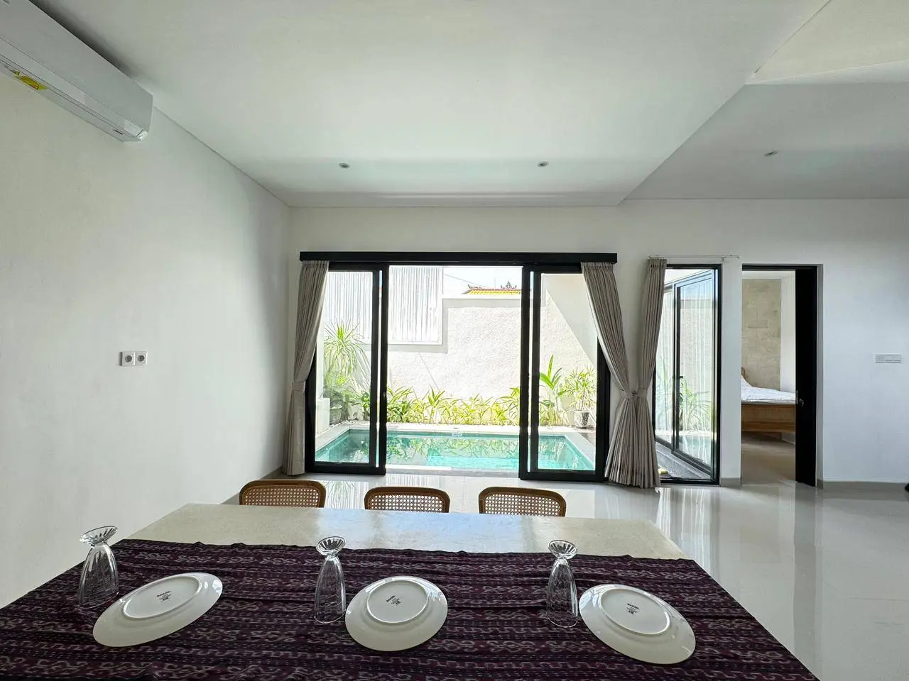 3 bedrooms villa in Pererenan — image 3