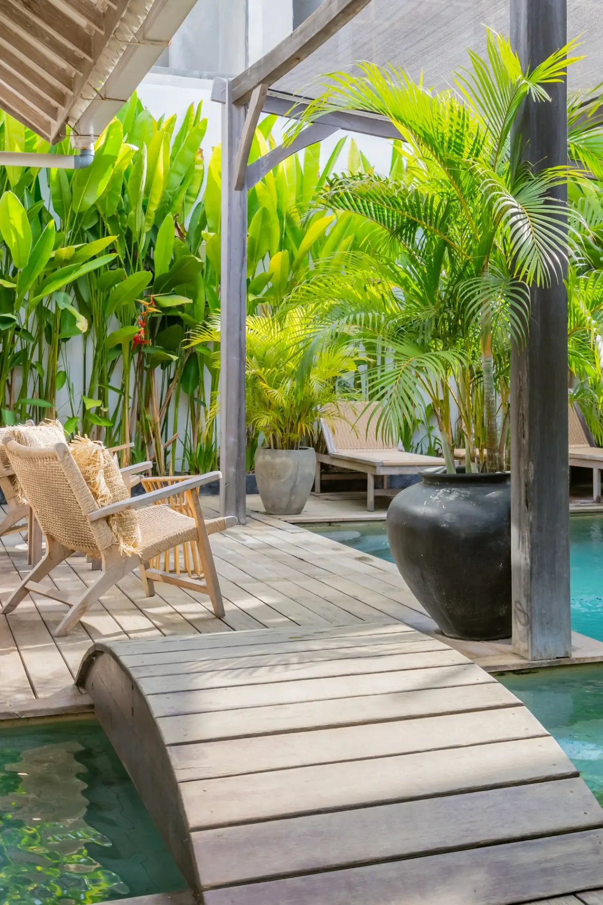 Modern Tropical 2BR Villa Near Pererenan Beach — image 3