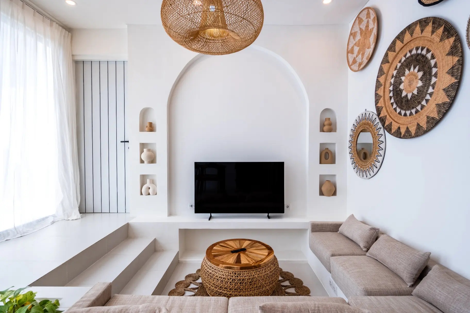 2BR Designer Villa – Pool Rooftop Berawa — image 4