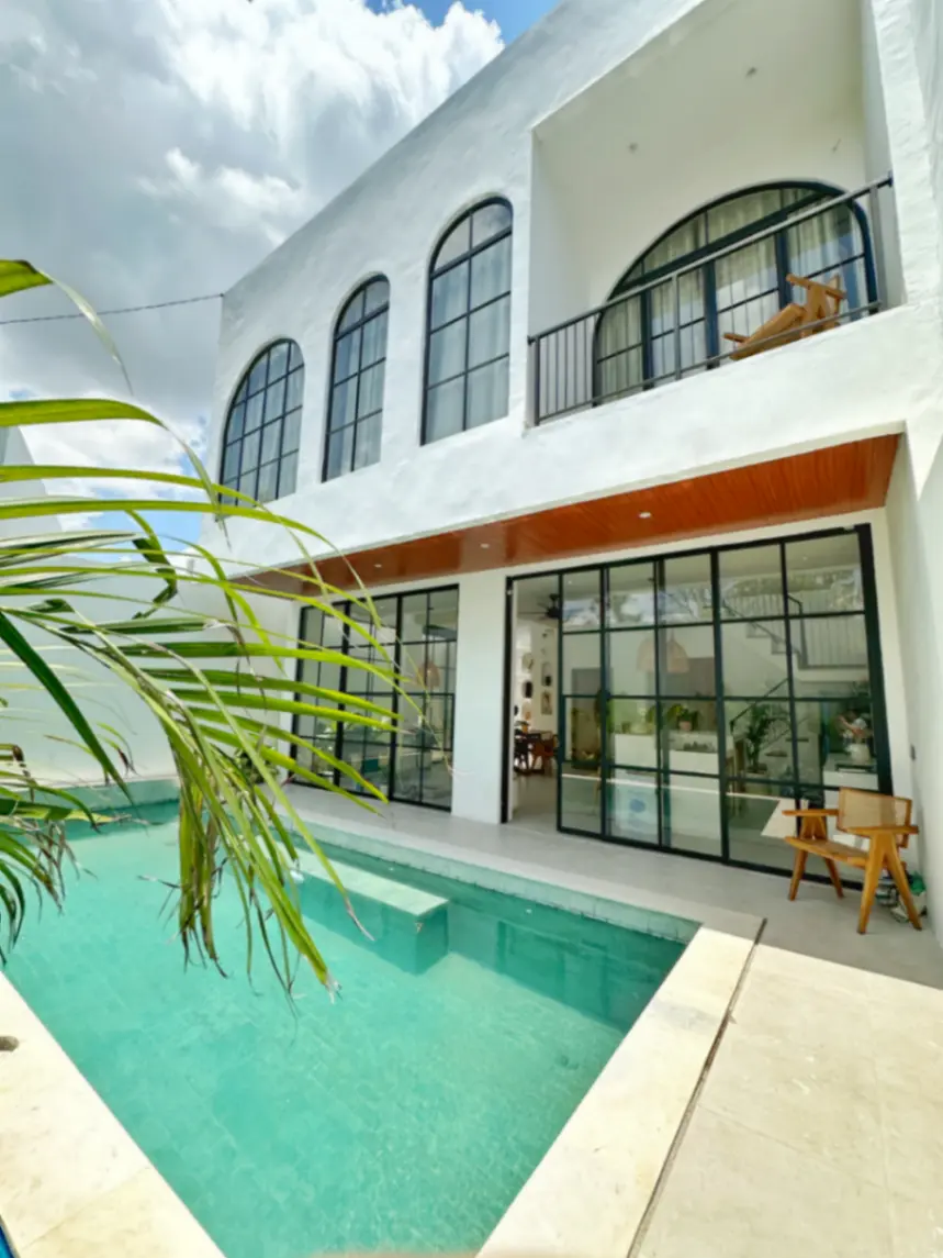 3 BEDROOMS VILLA FOR SALE AND LEASE IN CEPAKA 15 MINUTES FROM CANGGU - YO136 — image 1