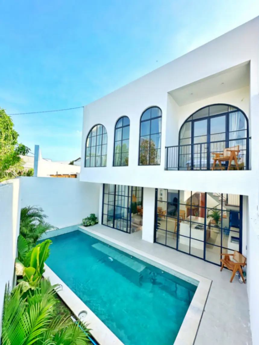 3 BEDROOMS VILLA FOR SALE AND LEASE IN CEPAKA 15 MINUTES FROM CANGGU - YO136 — image 2