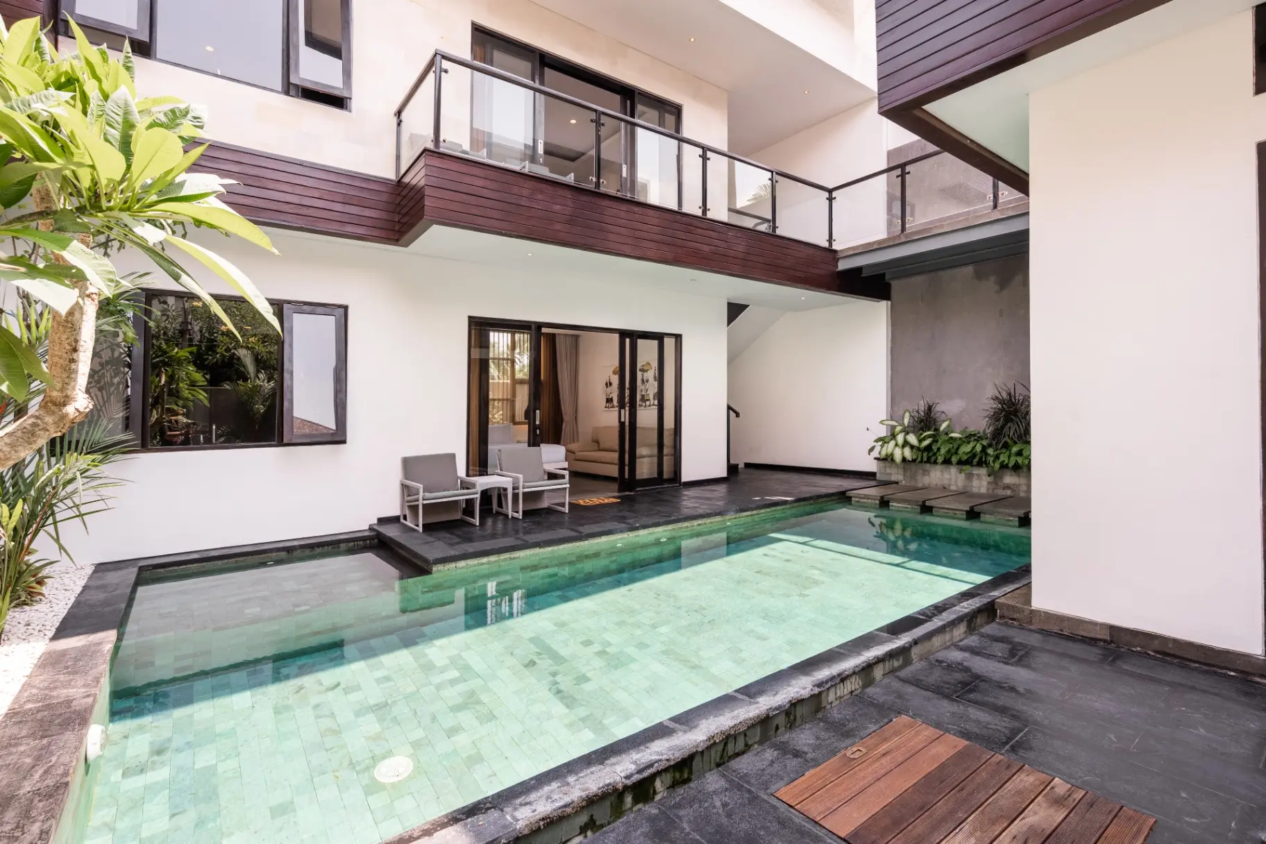 Ombak B3 - 3BR Luxury Beachside Cemagi Villa | Pool & Gym — image 1
