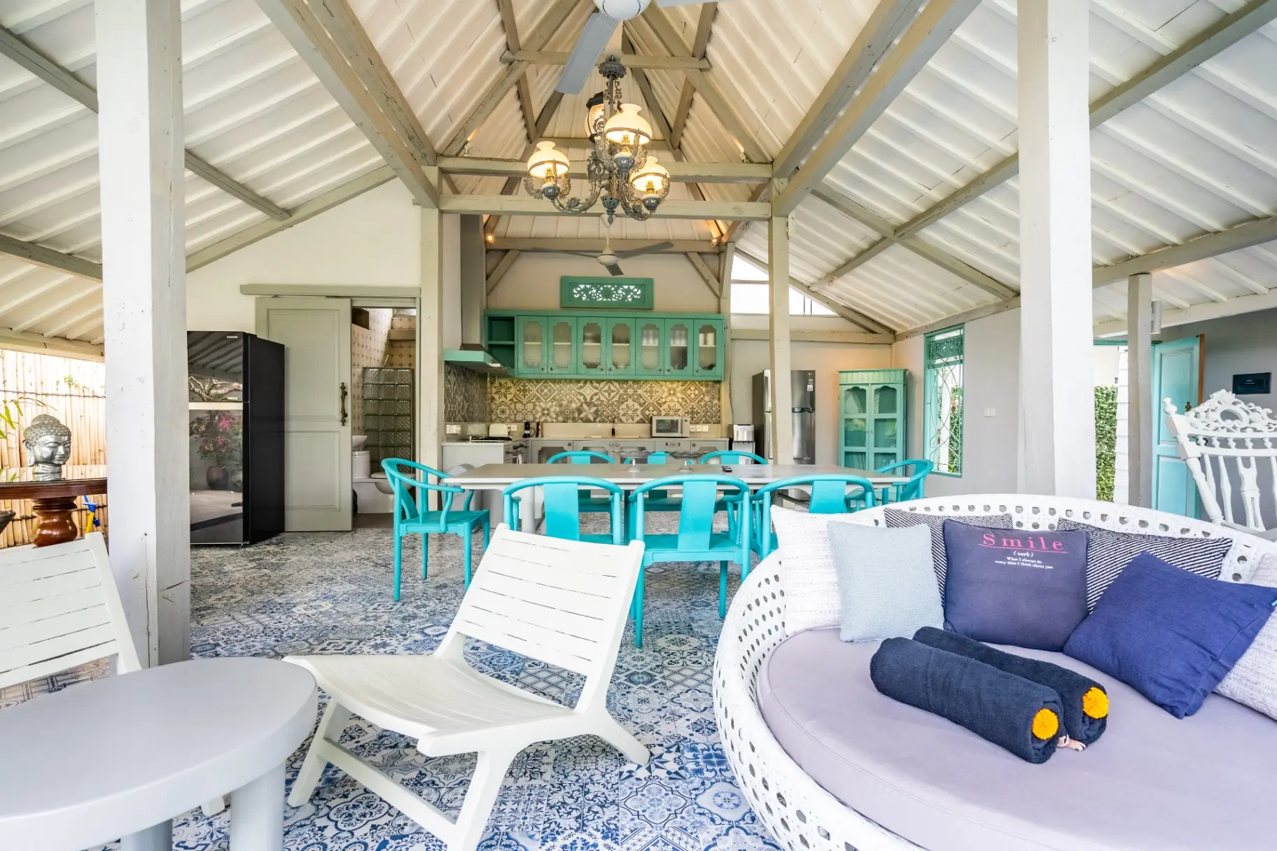 3BR Spacious Villa Canggu w Spacious Pool & Garden — image 3