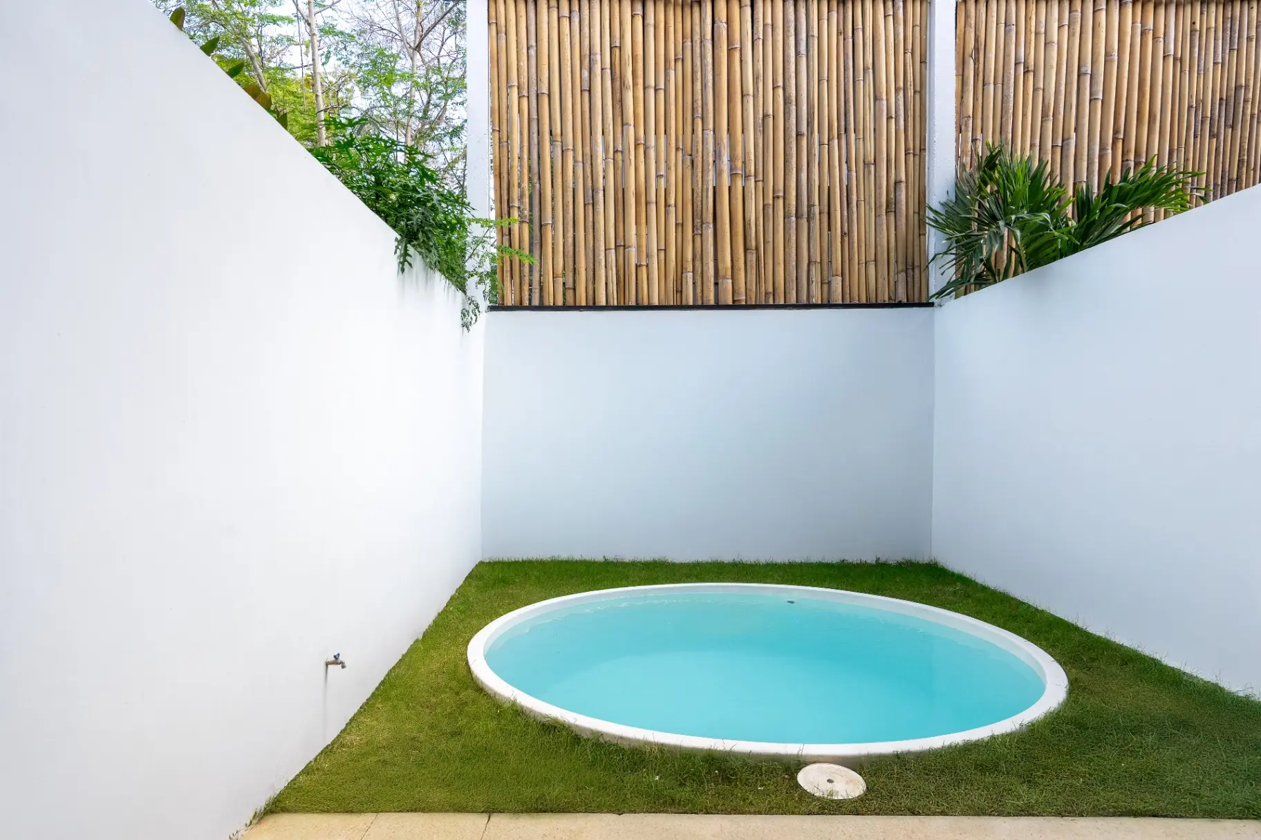 Solis: New 1BR Chic 2-stories Pool Villa in Canggu — image 4