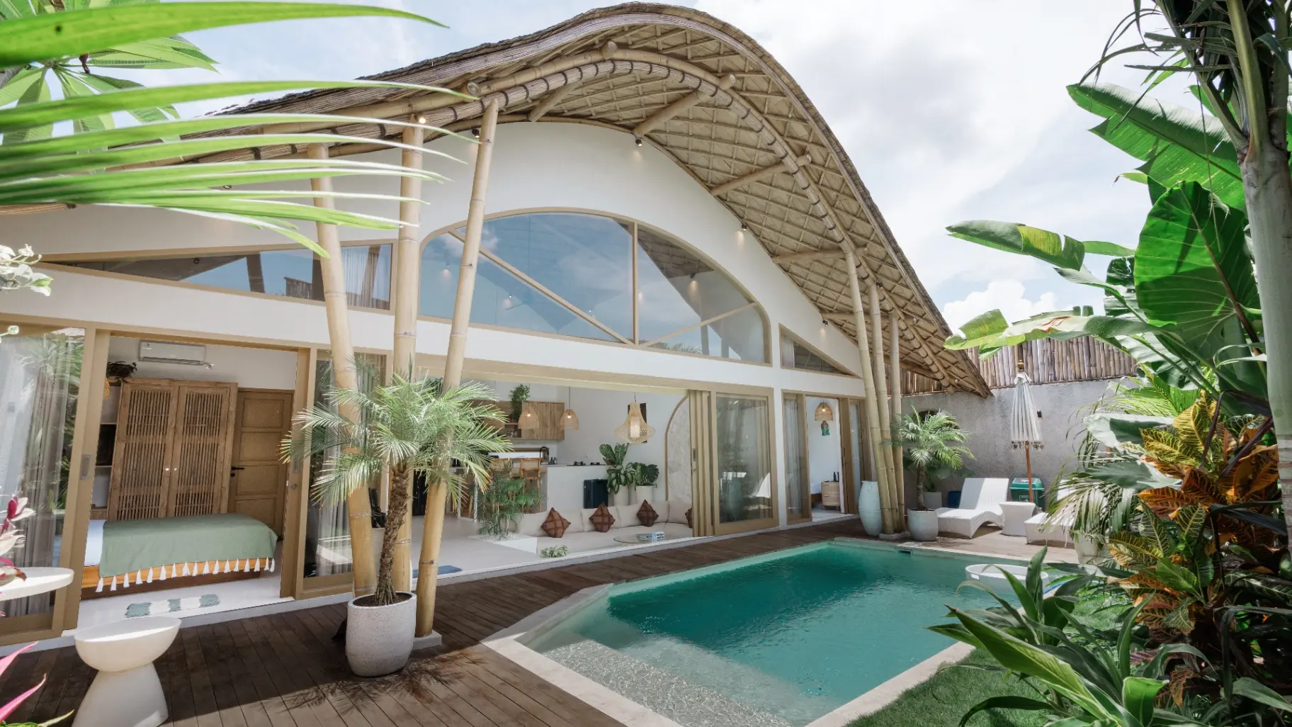 Sunny Paradise - Luxe Canggu 2BR Tropical Bamboo Villa | Pool — image 1