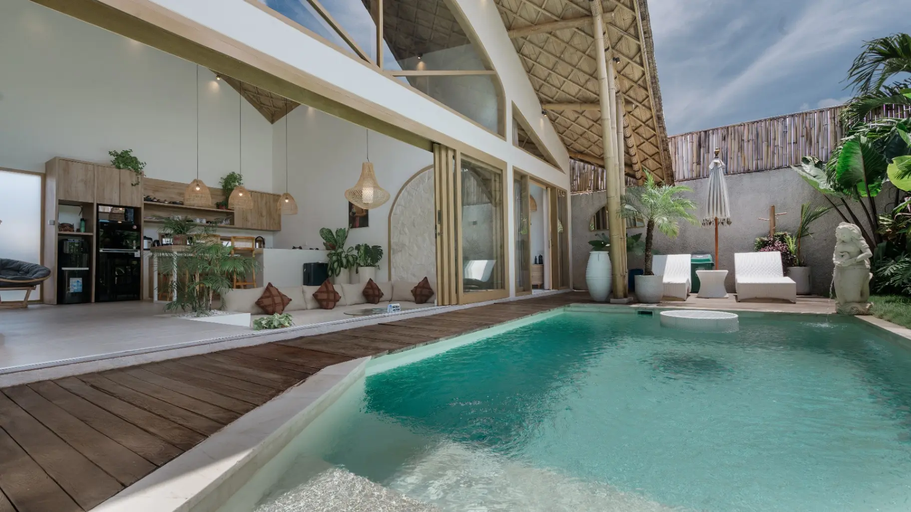 Sunny Paradise - Luxe Canggu 2BR Tropical Bamboo Villa | Pool — image 2