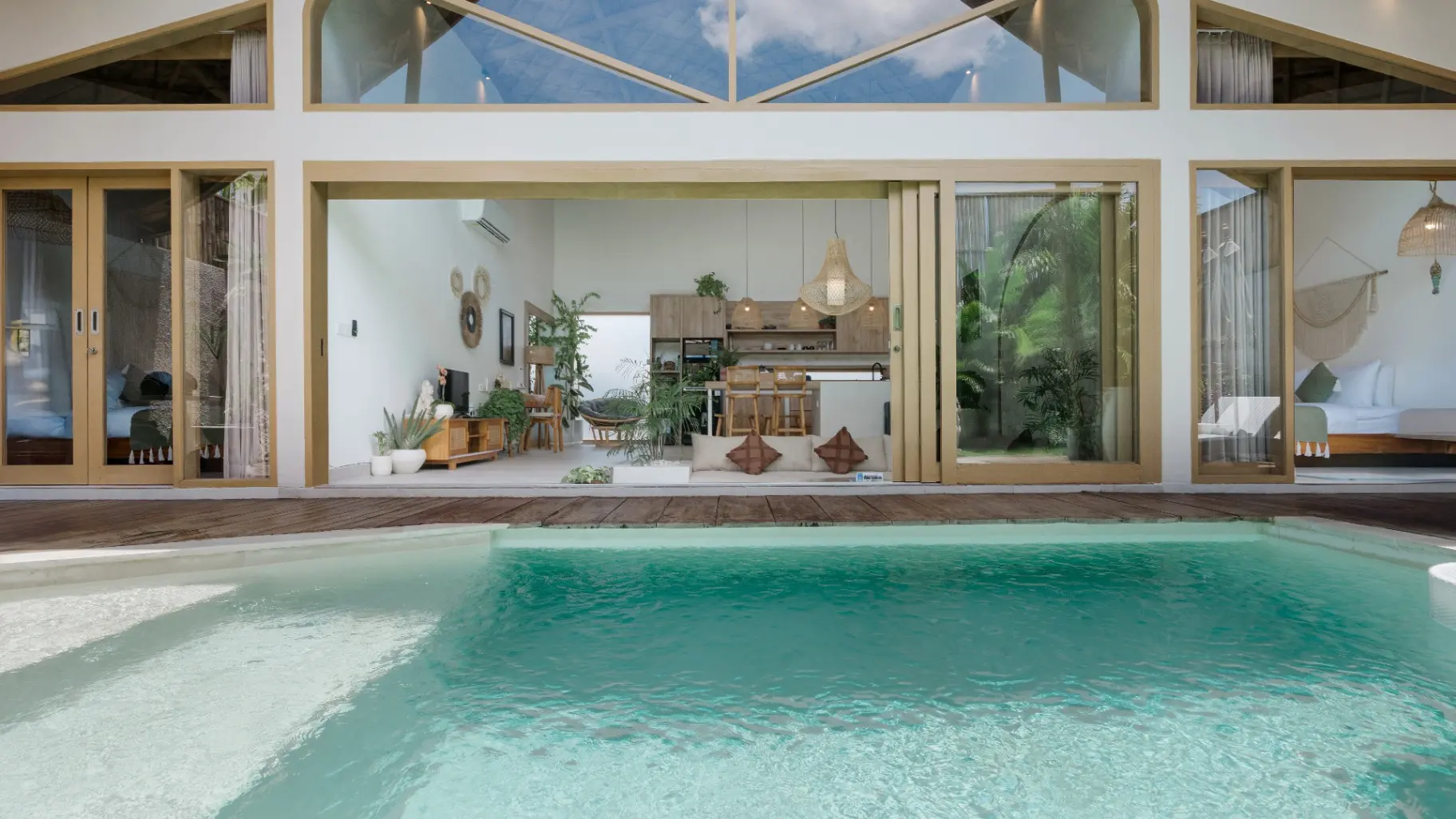 Sunny Paradise - Luxe Canggu 2BR Tropical Bamboo Villa | Pool — image 3