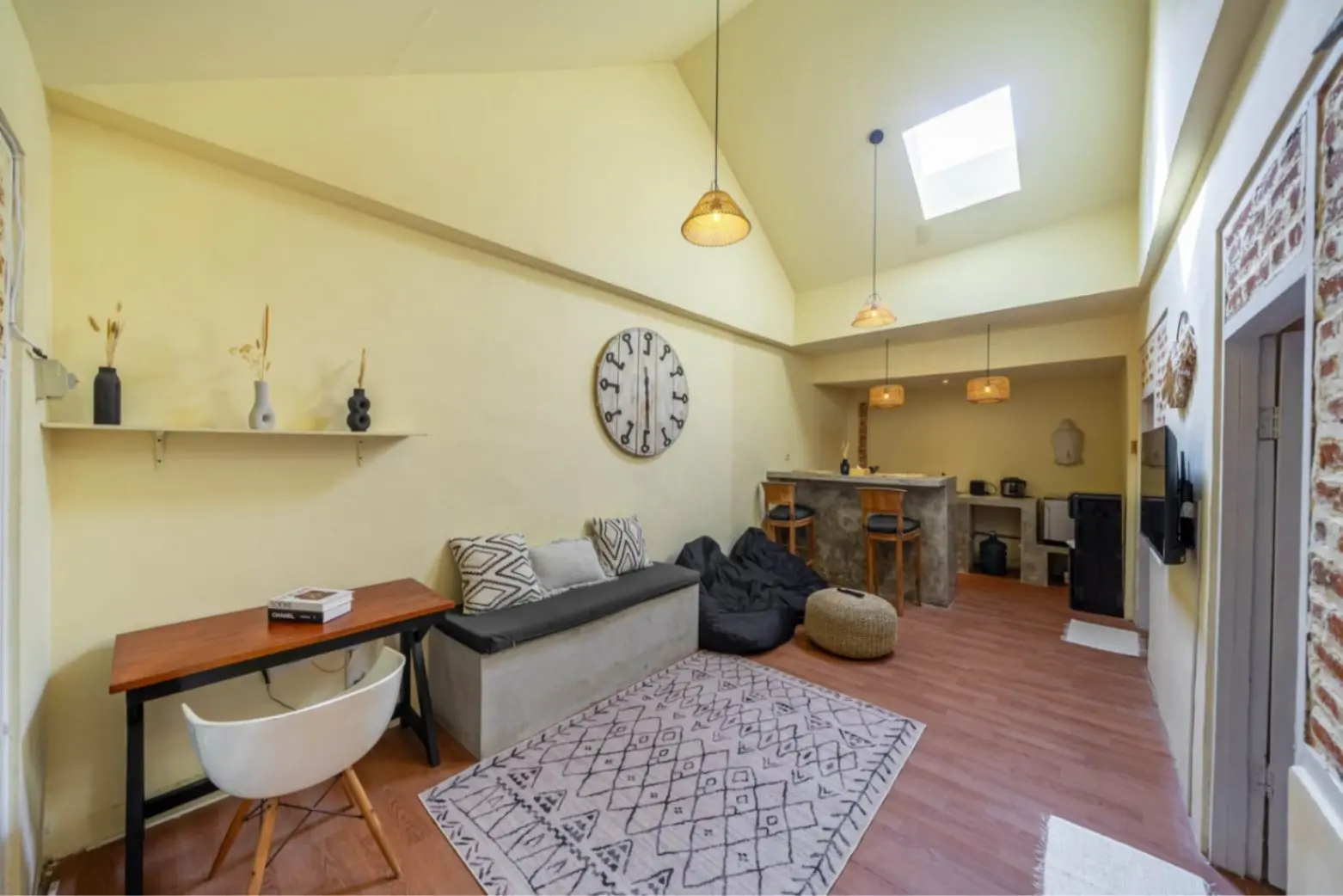 2 Bedrooms Small House in Canggu