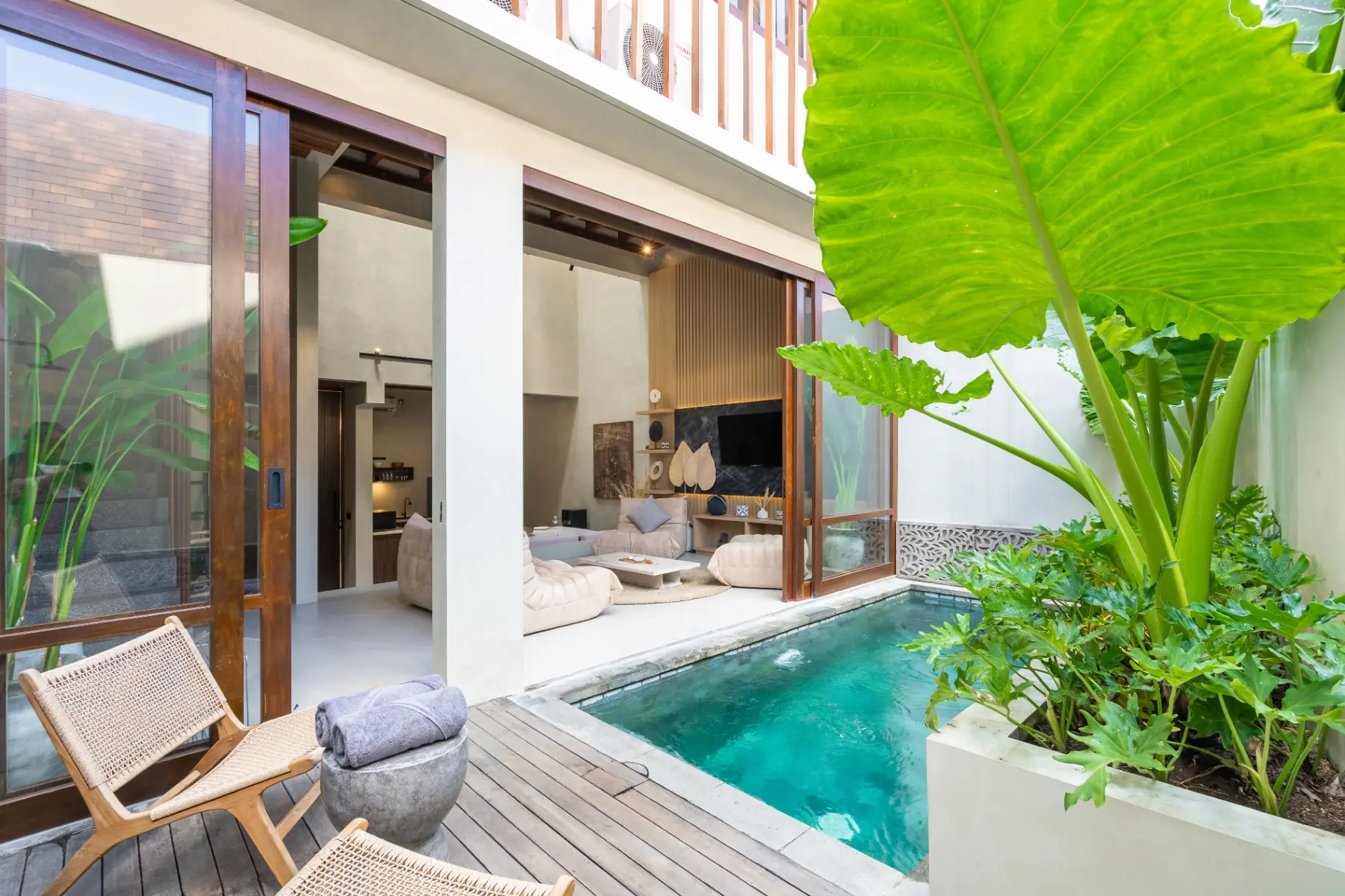 Unwind - Canggu 2BR Villa | Bathtub & Pool 5mins to Beach
