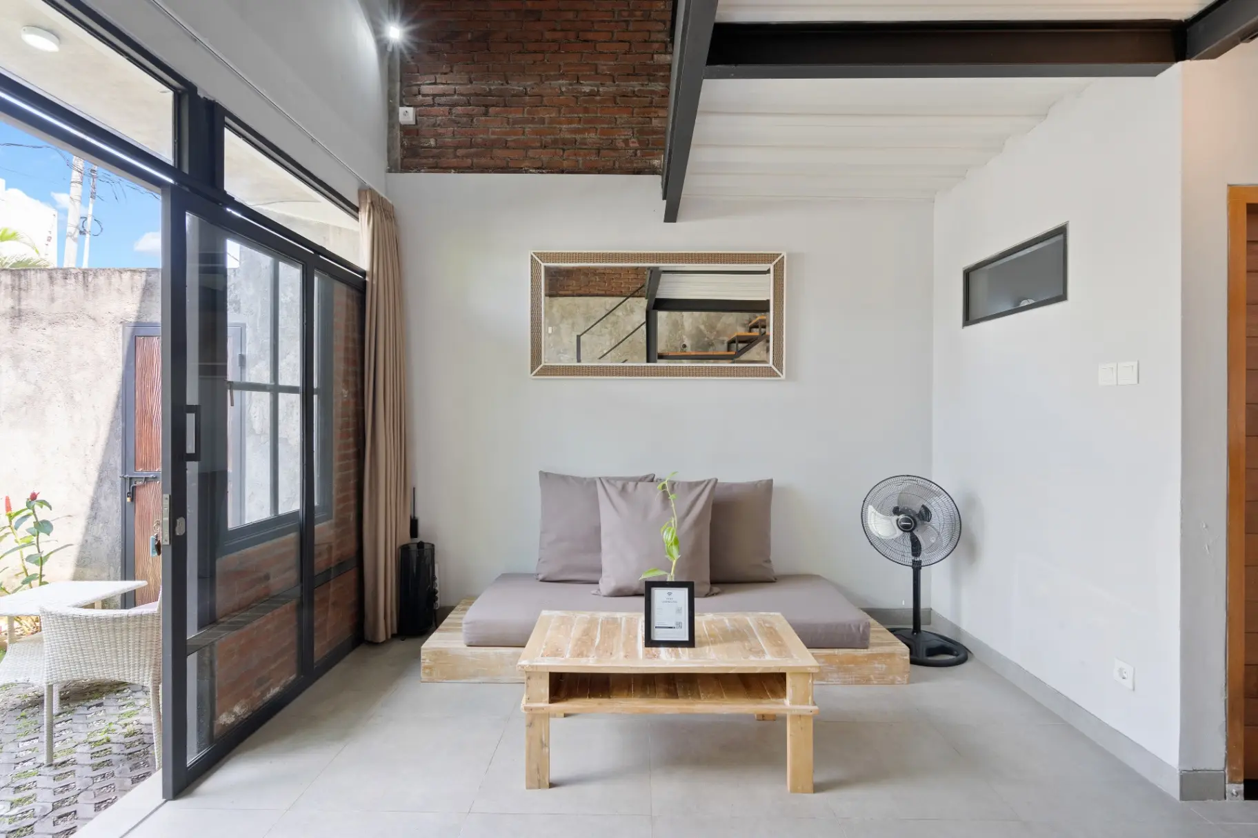 Jaci - 1BR Umalas Loft Haven | Serene Pool & Kitchen — image 2