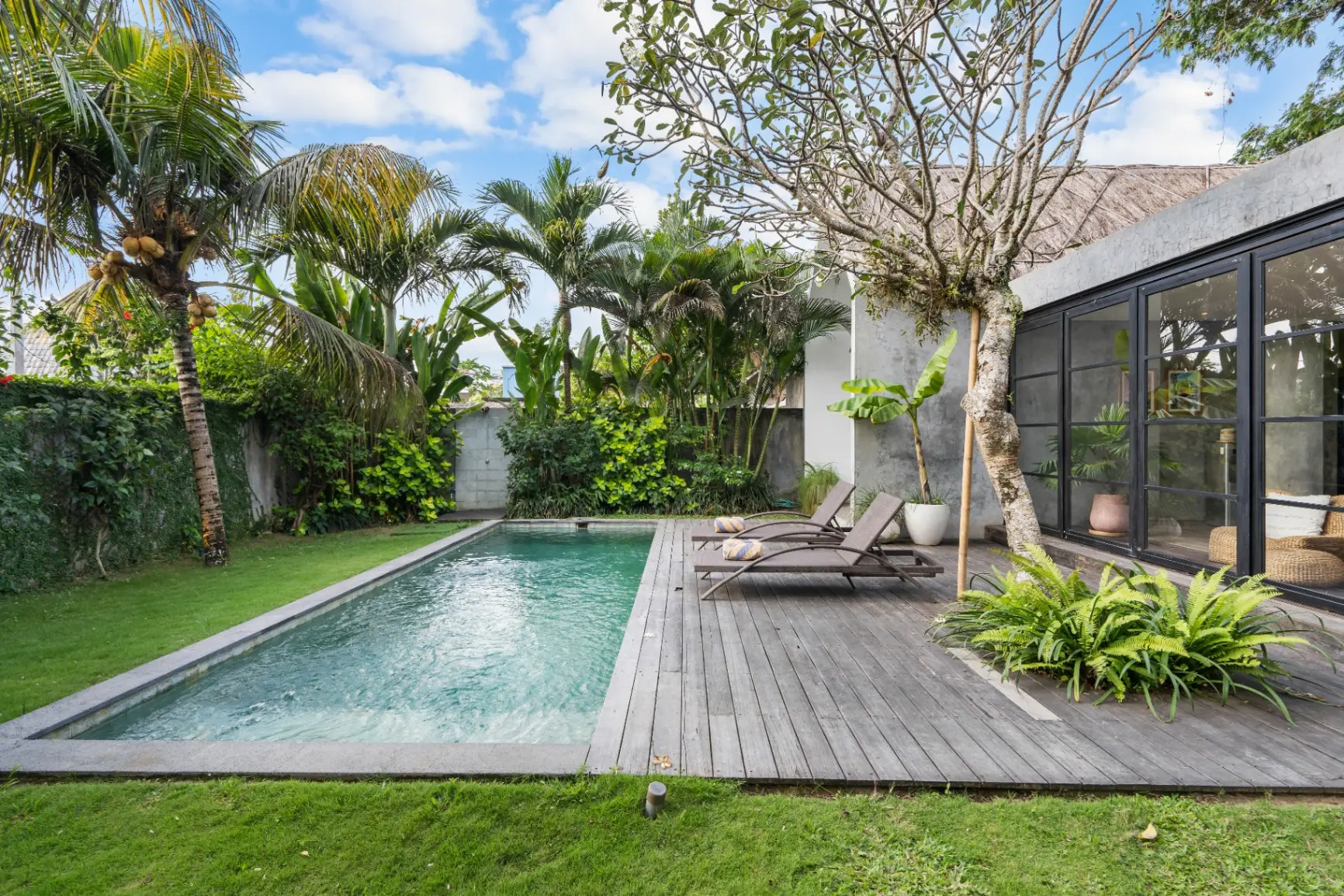 Ohana - 2BR Tropical Rustic Retreat w/ Pool Canggu — image 2
