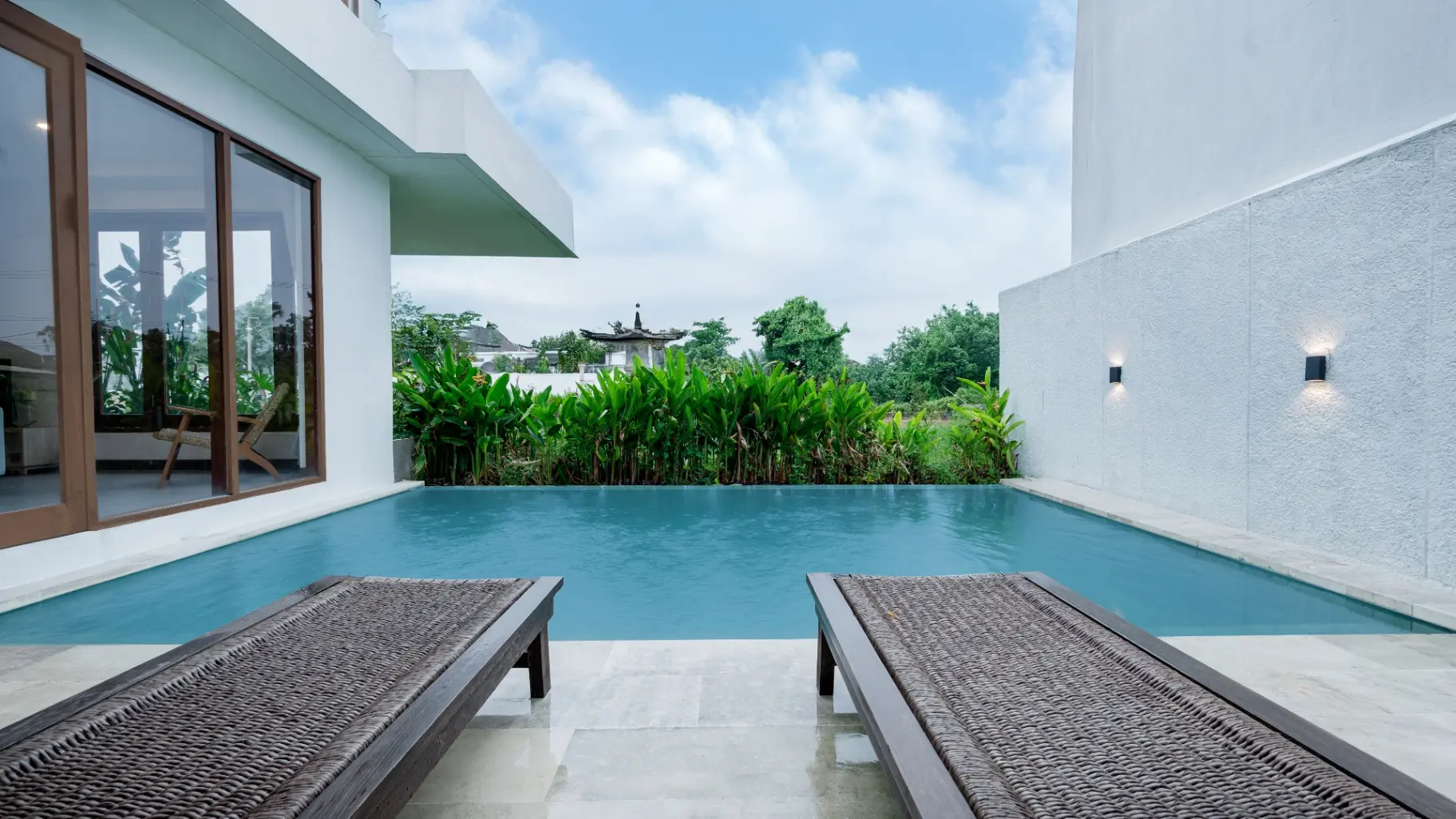 Ombak D3 - Modern 3BR Cemagi Villa | Beachside Pool & Gym — image 1