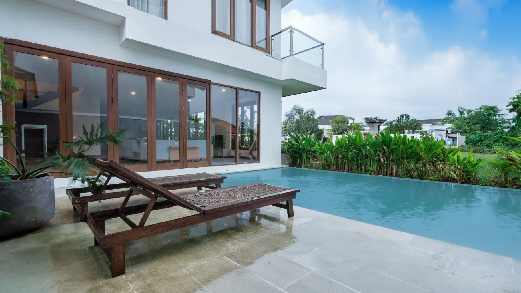 Ombak D3 - Modern 3BR Cemagi Villa | Beachside Pool & Gym