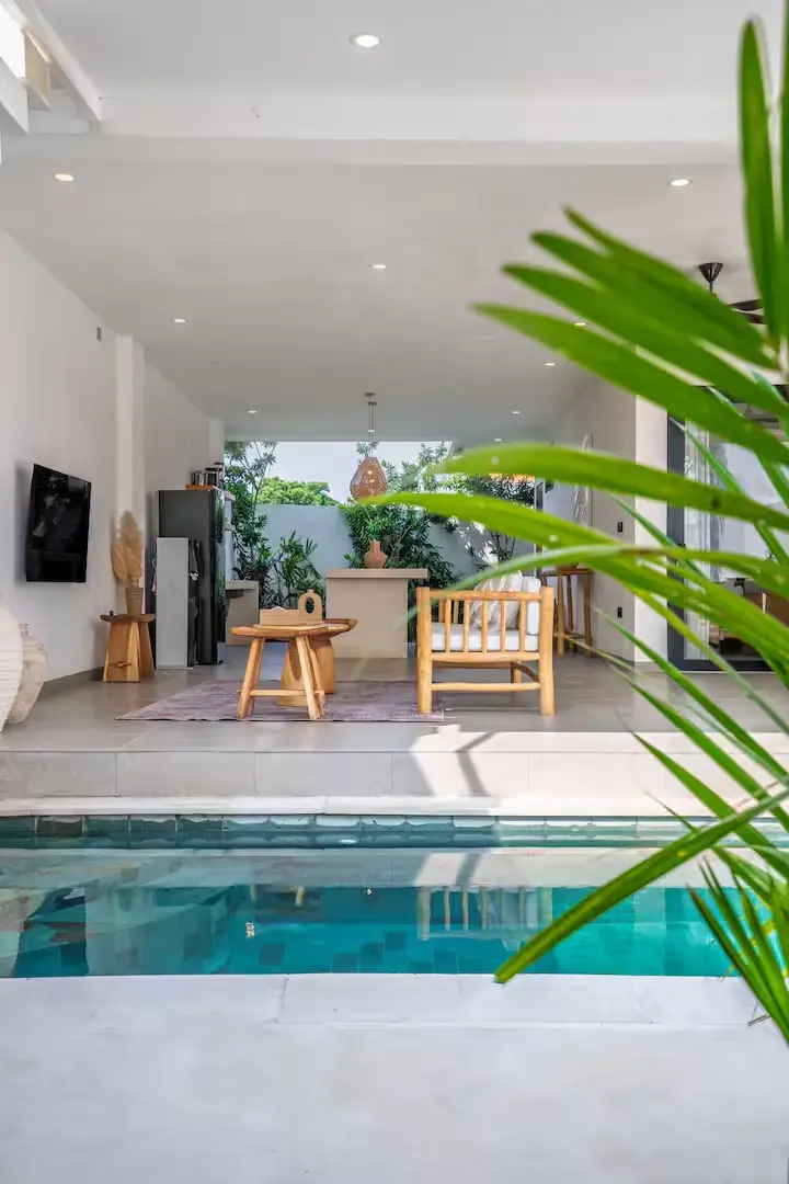 Surga - 2BR Serene Canggu | Pool Rooftop & Near Cafés — image 1