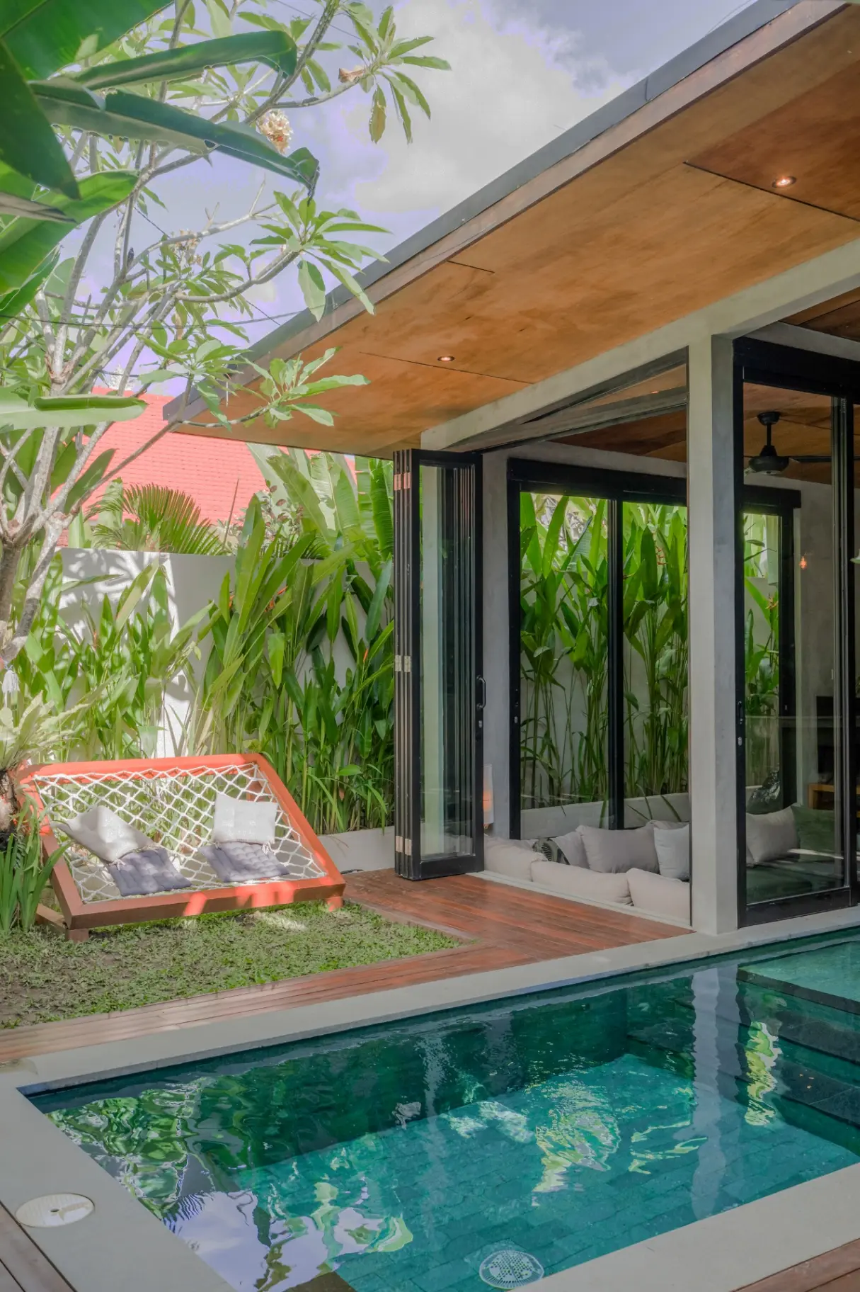 Vino - 2BR Canggu Villa | Pool Near Pererenan Beach — image 1