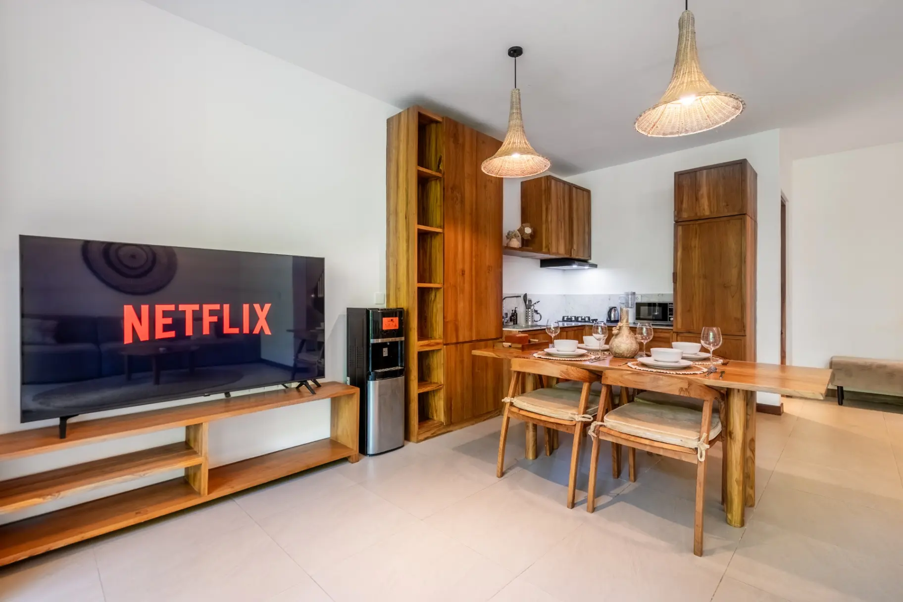 Premier Umalas 29 - Luxe 2BR Canggu | Printine Pool & Workstation — image 3