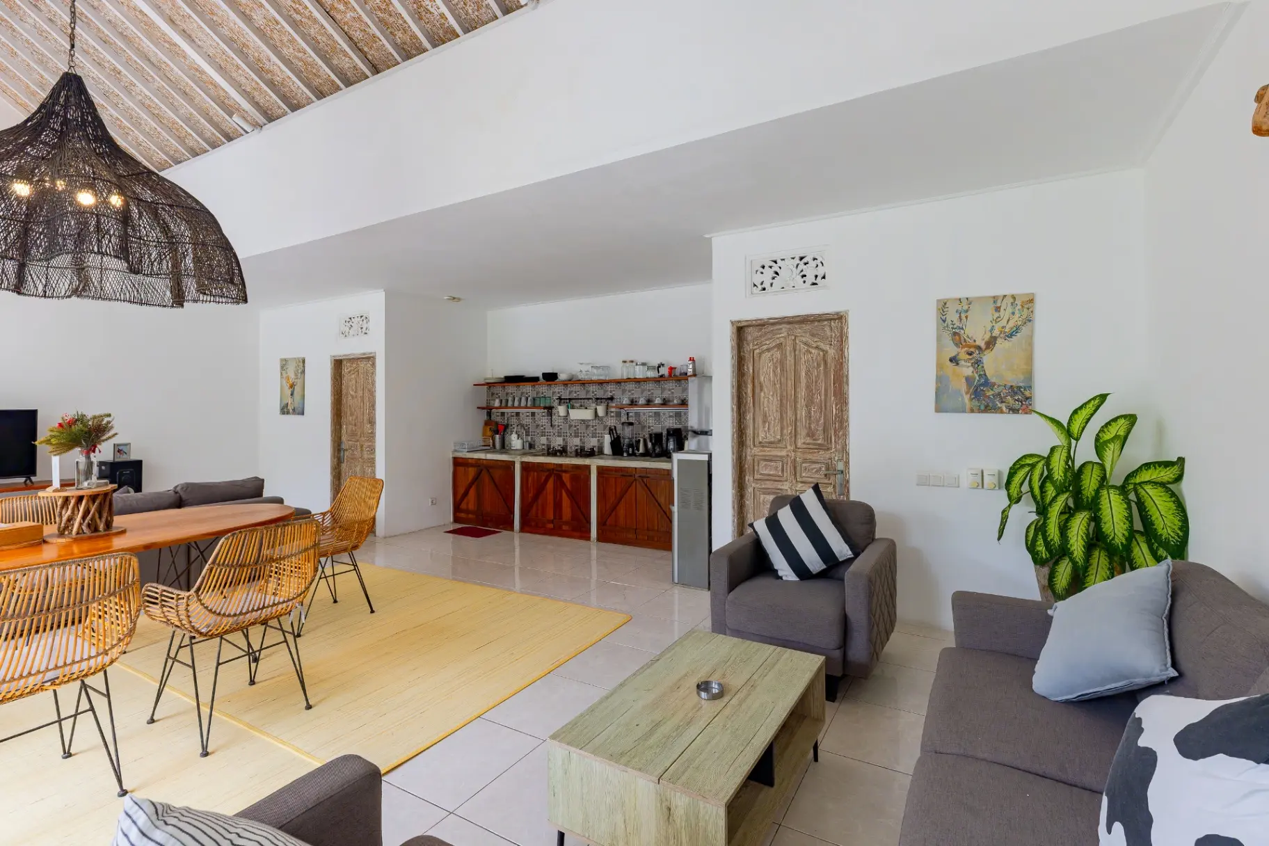 Cezanne: 2BR Seminyak Magic w/ Unbeatable Location — image 4