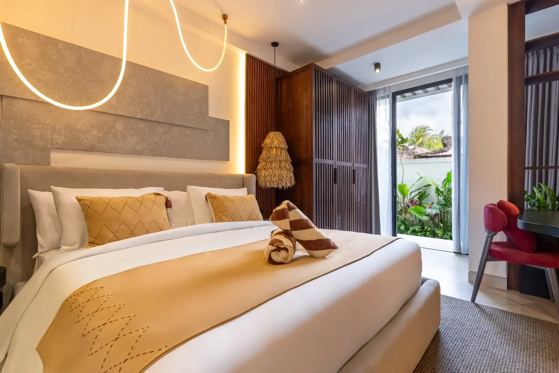 Palermo - 1BR Luxe Ubud Suite | Pool Garden & Gazebo — image 1