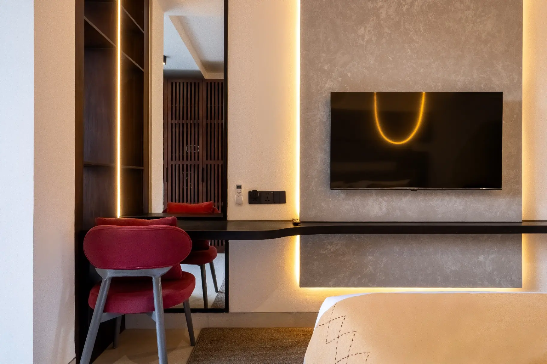 Palermo - 1BR Luxe Ubud Suite | Pool Garden & Gazebo — image 3