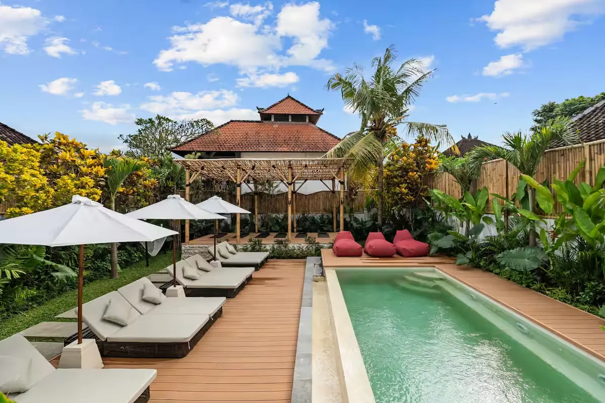 Palermo Luxury - 1BR Ubud Lofts: Poolside Garden & Near Cafés — image 1