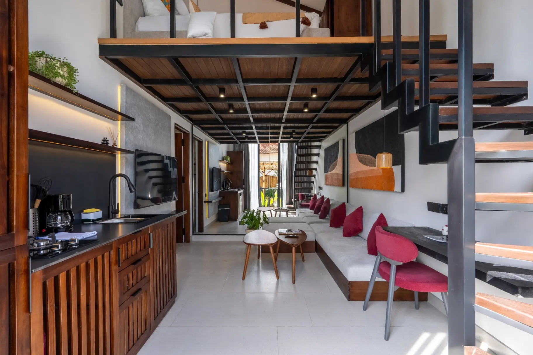 Palermo Luxury - 1BR Ubud Lofts: Poolside Garden & Near Cafés — image 4