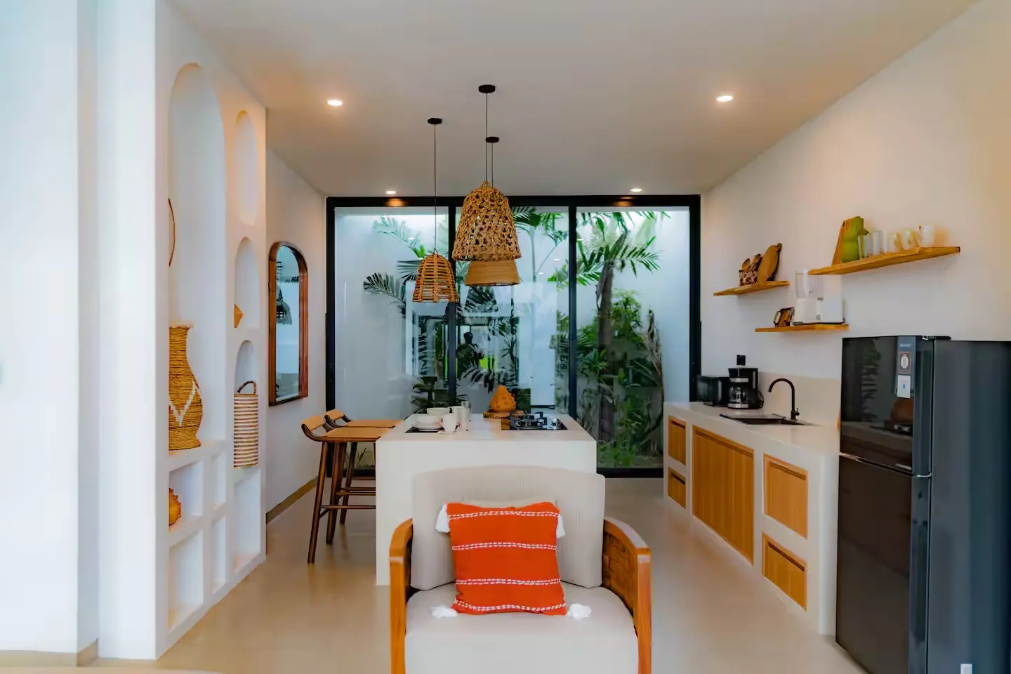 Villa Maju - — image 2