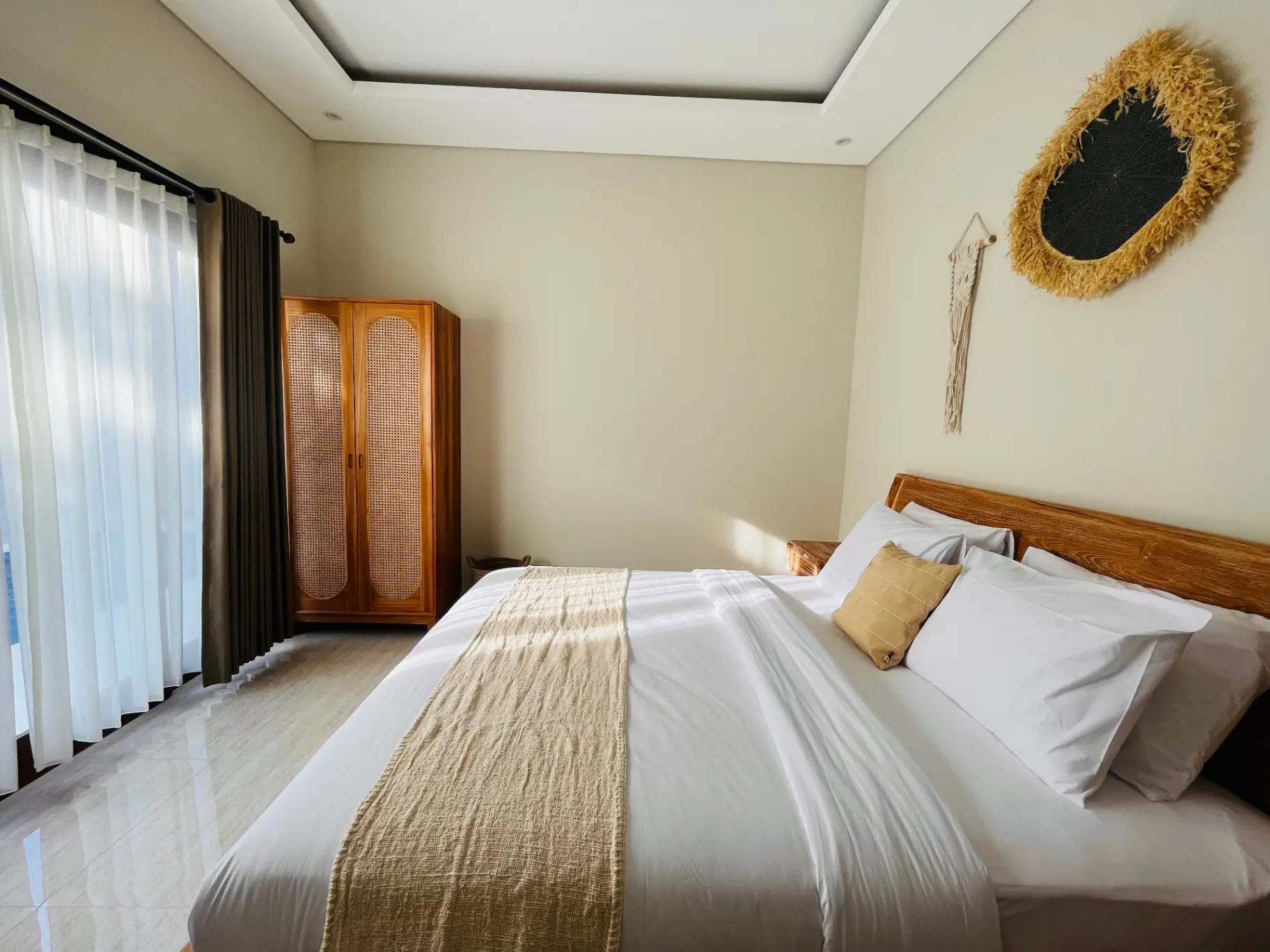2 BEDROOMS MODERN STYLED VILLA IN PADONAN CANGGU - AF219 — image 4
