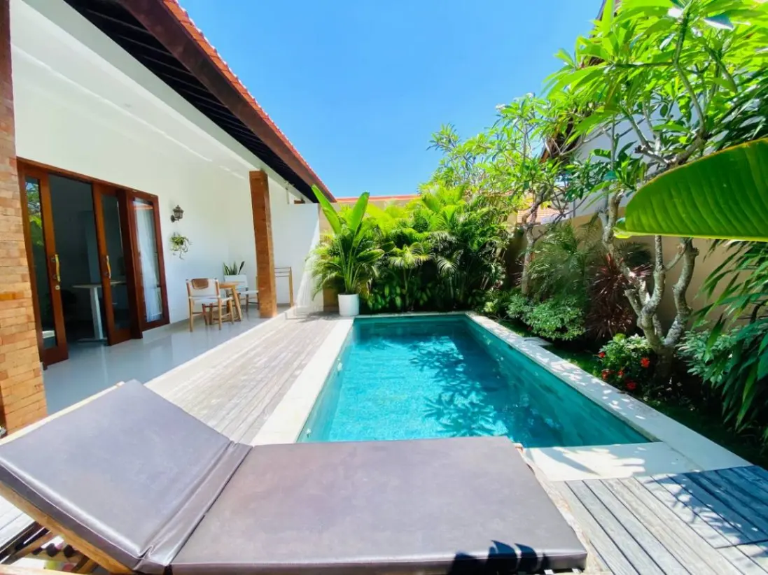 Cozy Modern Styled 1 Bedroom Villa in Berawa - AF209 — image 1