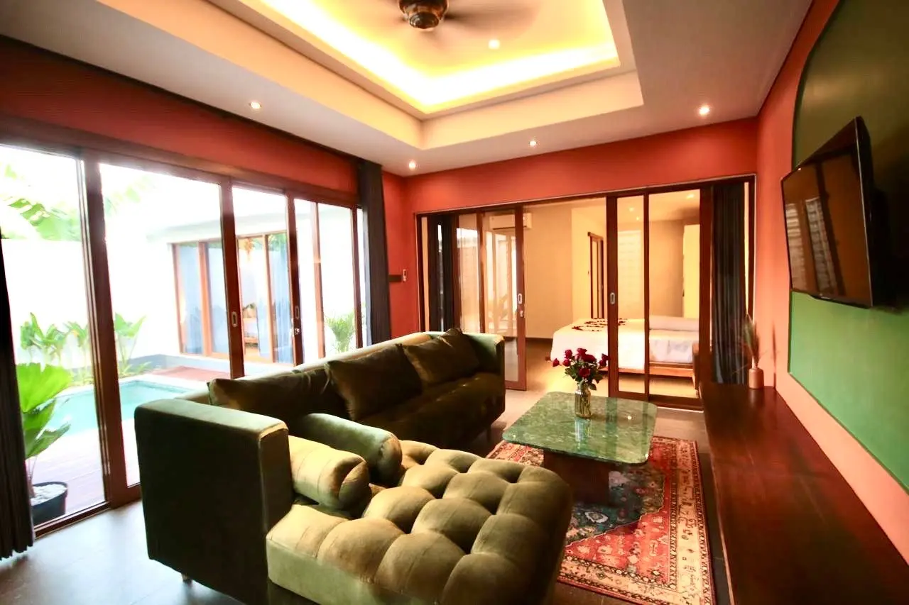 MODERN MINIMALIST VILLA IN TUMBAK BAYUH - YO96 — image 3