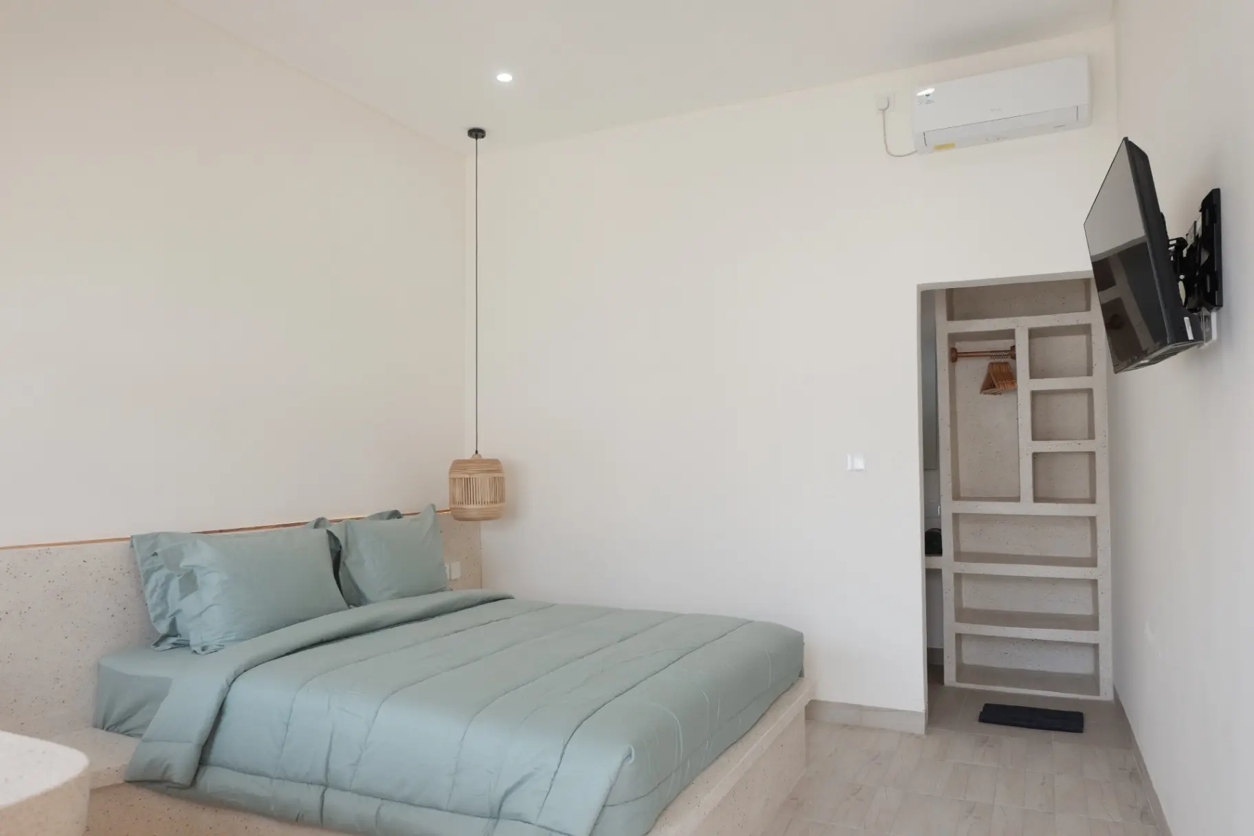 Aesthetic Bright Stylish Room Luna Coliving — image 3