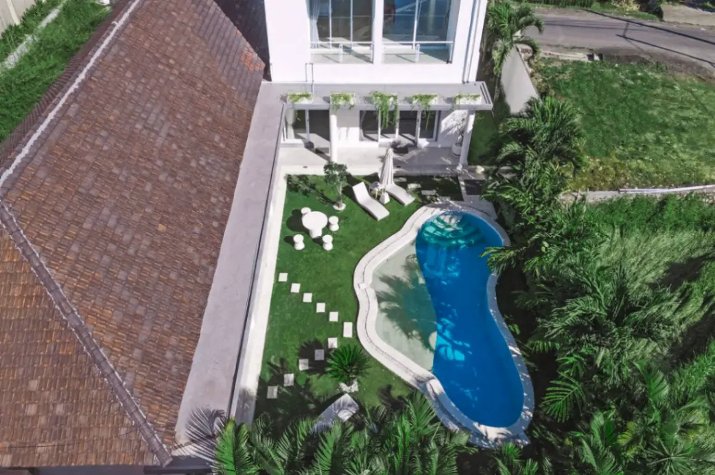 5 BEDROOM LUXURY VILLA IN CANGGU – AF76 — image 1