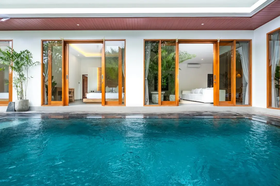 Shared oasis private villa in Pererenan — image 3