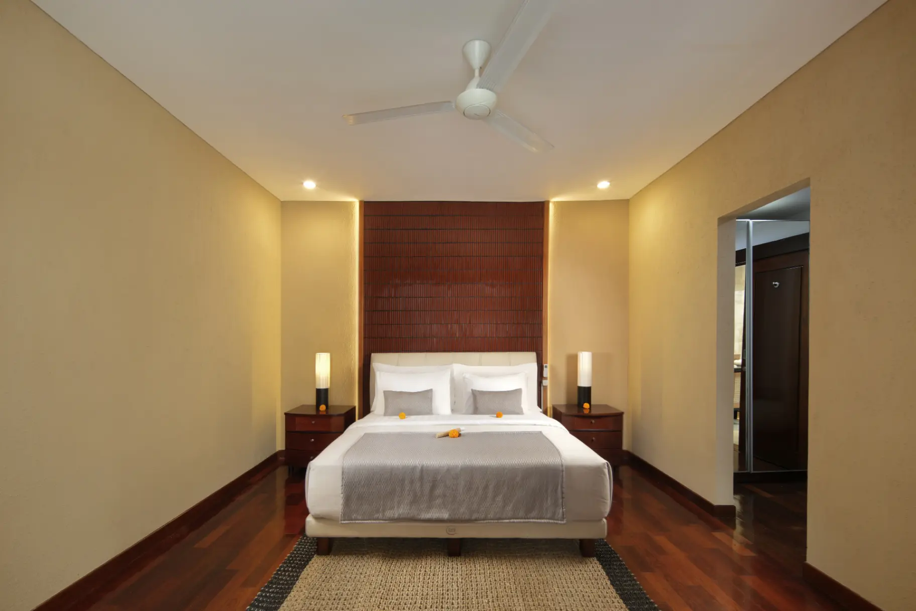 Fully Furnished 3-Bedroom Villa in Prime Batu Bolong Location - AF450 — image 4