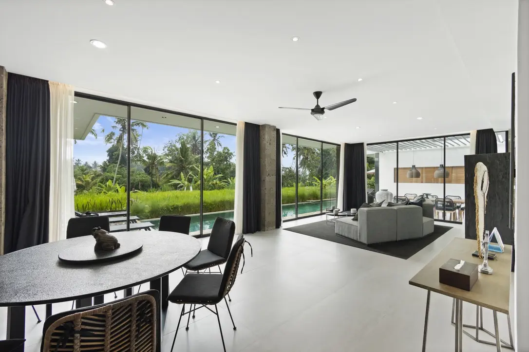 The R Villa Cereme — image 4