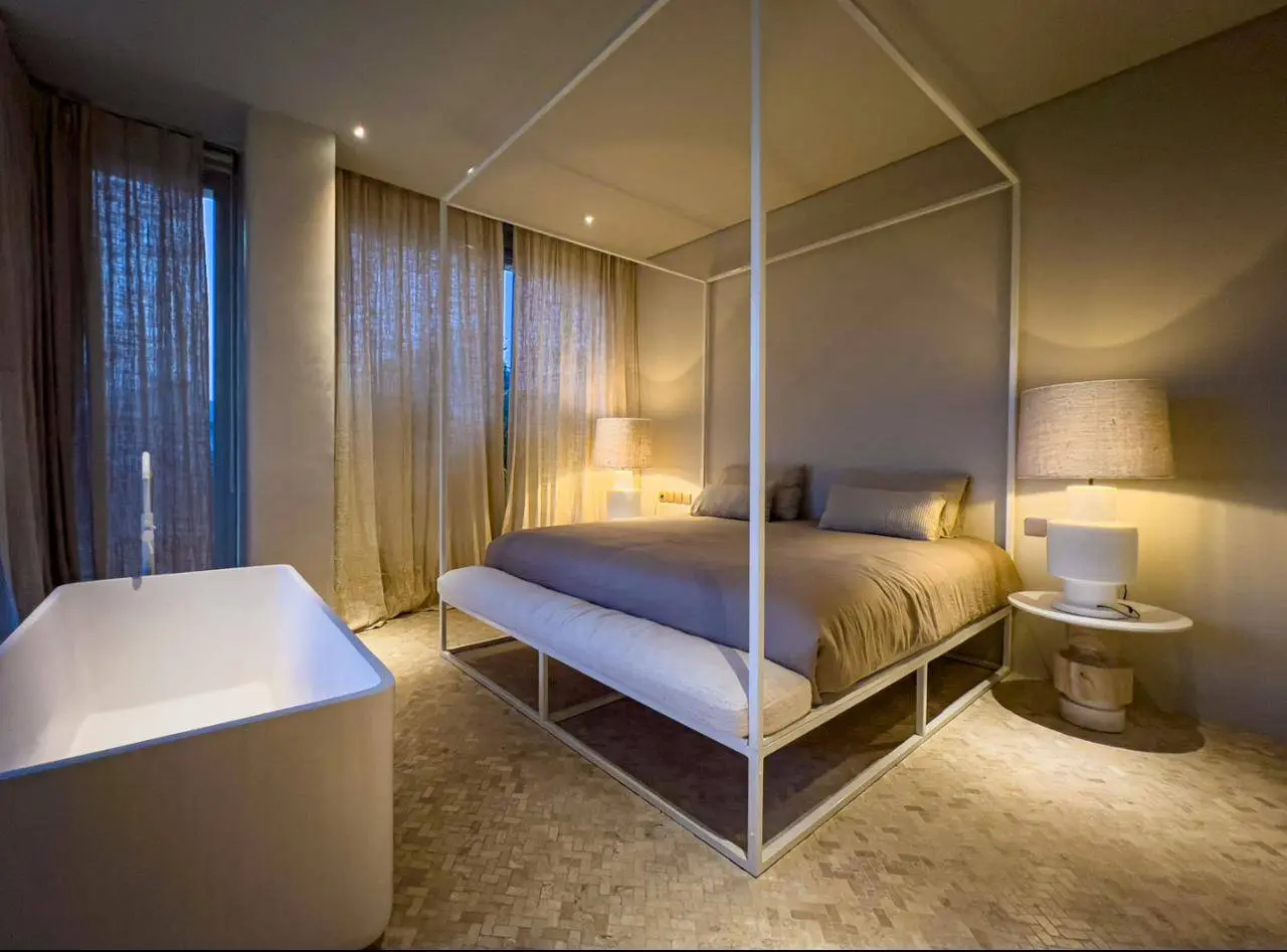 3-bedroom Stylish Contemporary Villa in Pererenan — image 4