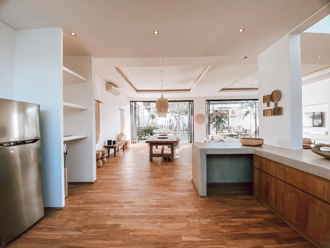 3-bedroom Tropical Boho Villa — Within Reach to Lima Beach — image 4