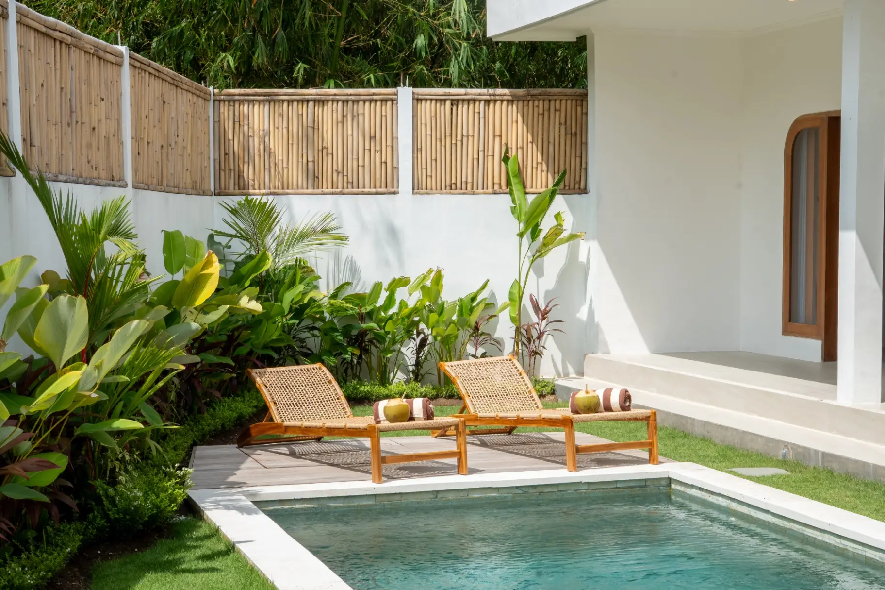 Designer 3BR villa for remote workers Canggu — image 1