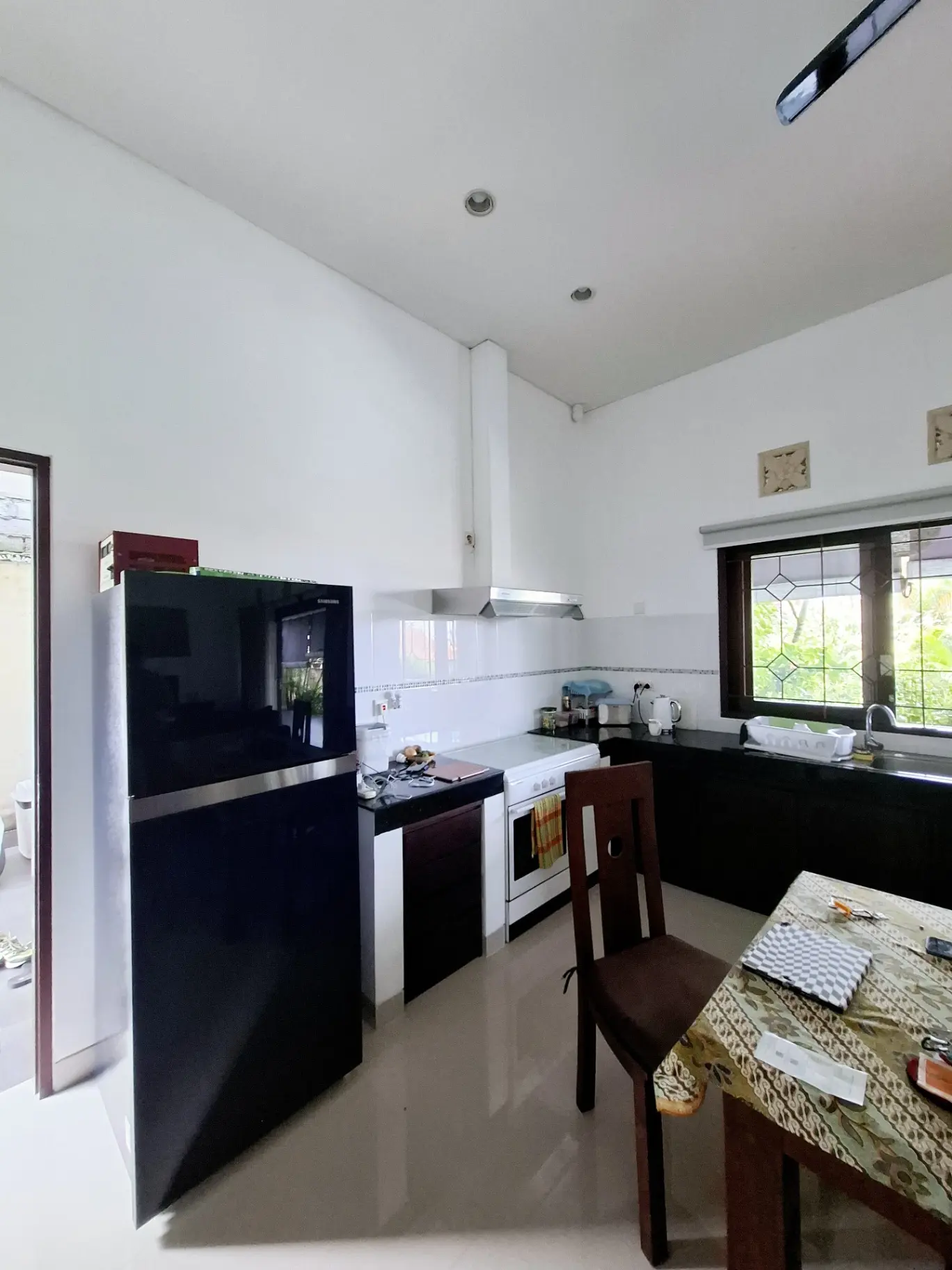 Villa for lease Ungasan location Jalan Merak / Near GWK statue and sea view — image 3