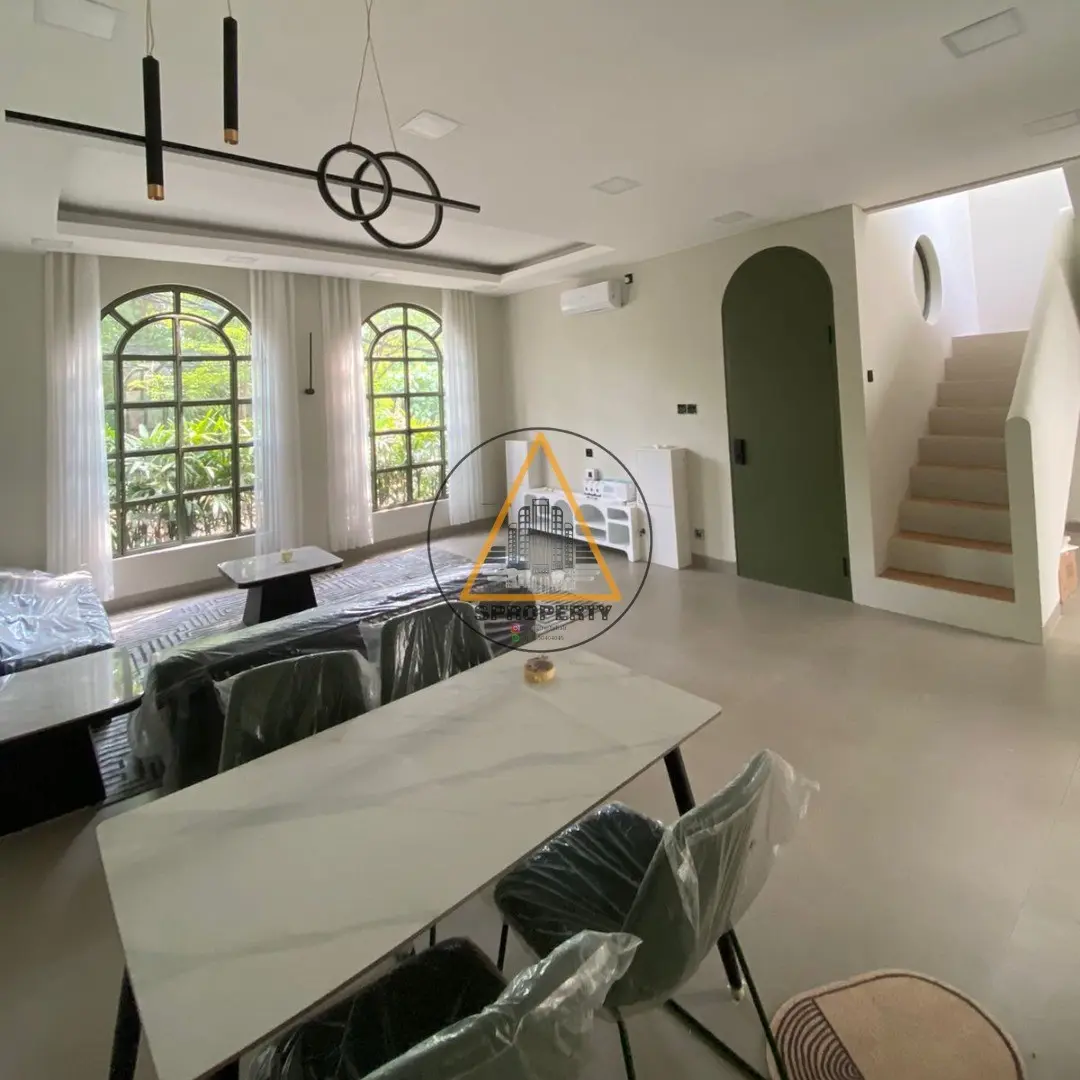 Modern Minimalist Villa European Style For Rent Located in Central Berawa Canggu — image 3