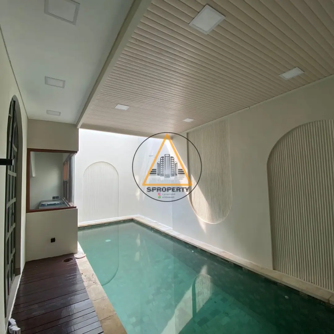 Modern Minimalist Villa European Style For Rent Located in Central Berawa Canggu — image 2