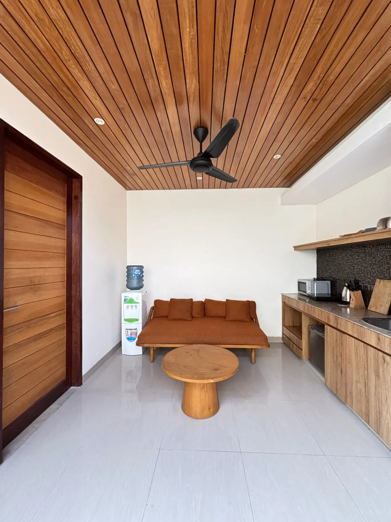 1 Bedroom Villa Private Pool In Canggu Close to the Beach & Finns Beach Club — image 1