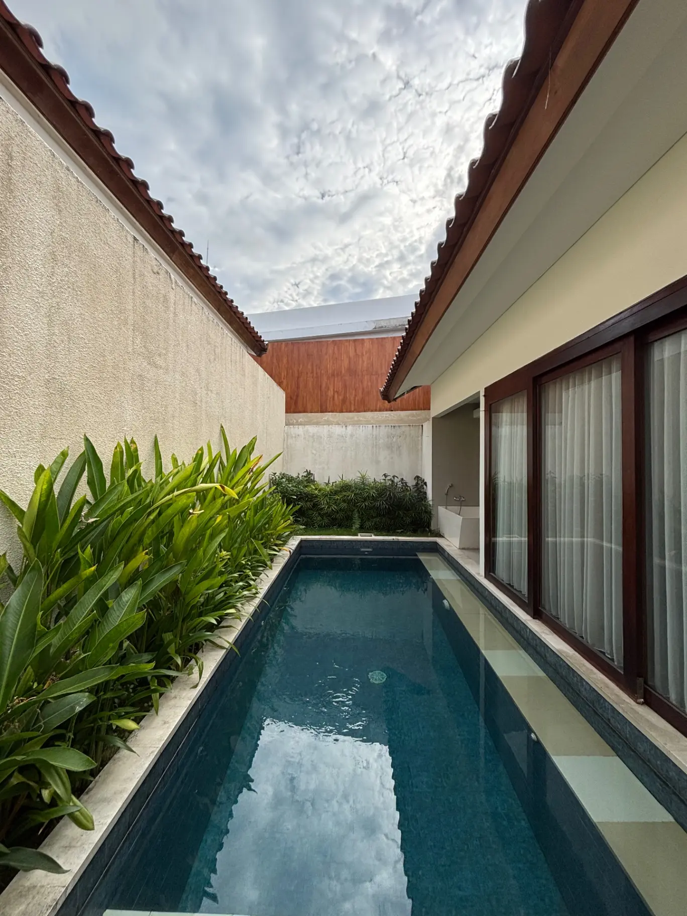 1 Bedroom Villa Private Pool In Canggu Close to the Beach & Finns Beach Club