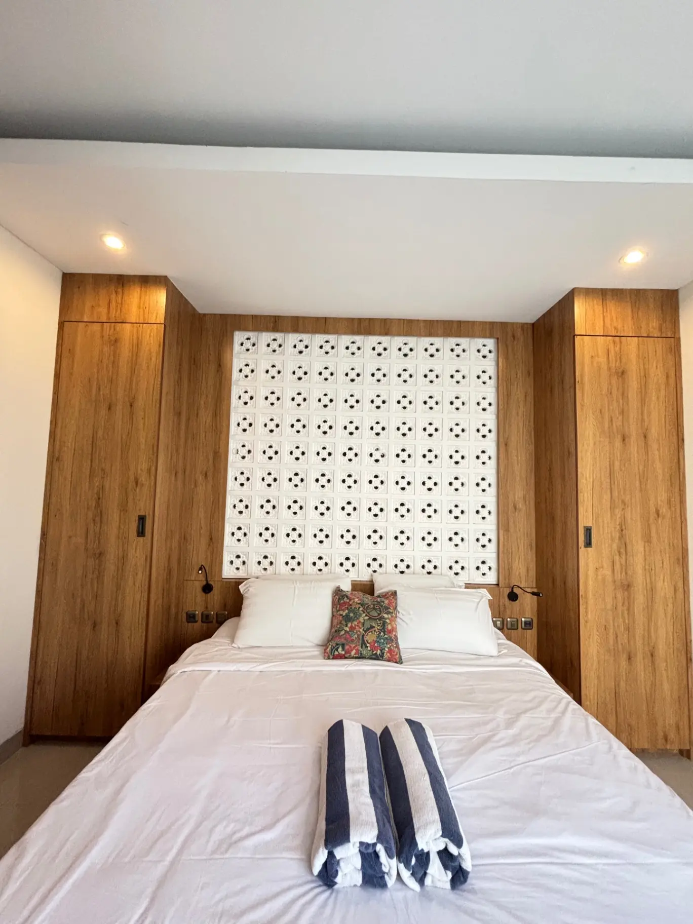 1 Bedroom Villa Private Pool In Canggu Close to the Beach & Finns Beach Club — image 2