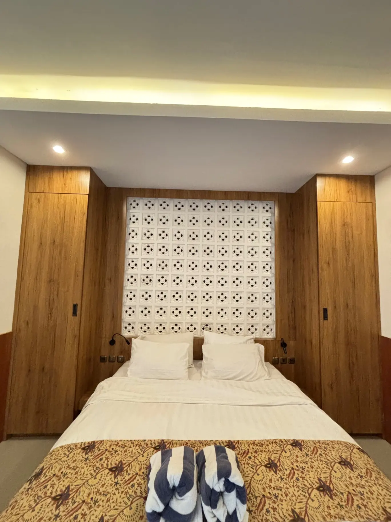 1 Bedroom Villa Private Pool in Canggu Close to the Beach & Finns Beach Club — image 3
