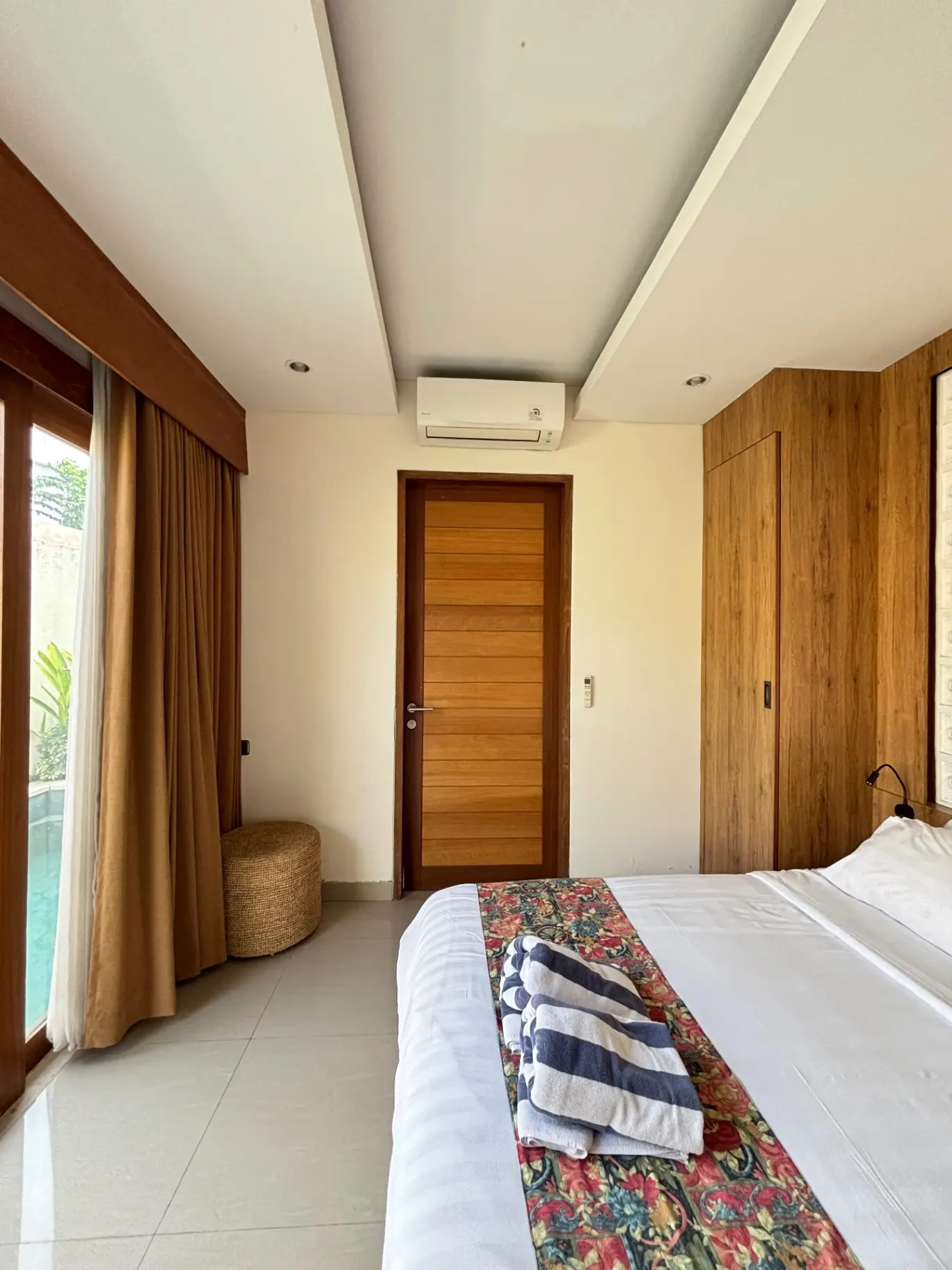 1 BEDROOM VILLA WITH PRIVATE POOL IN CANGGU - BERAWA — image 4